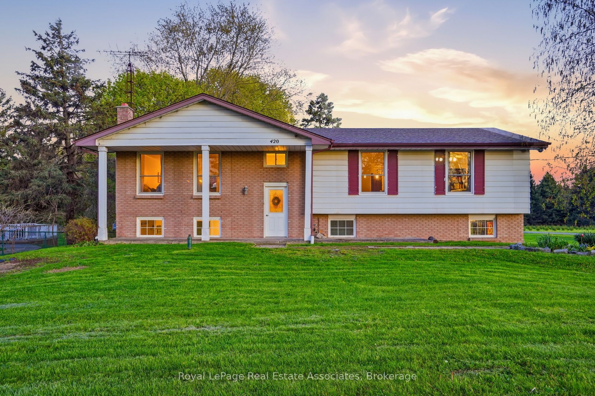 420 Concession 5 Road W, Hamilton, ON L8B 0L5