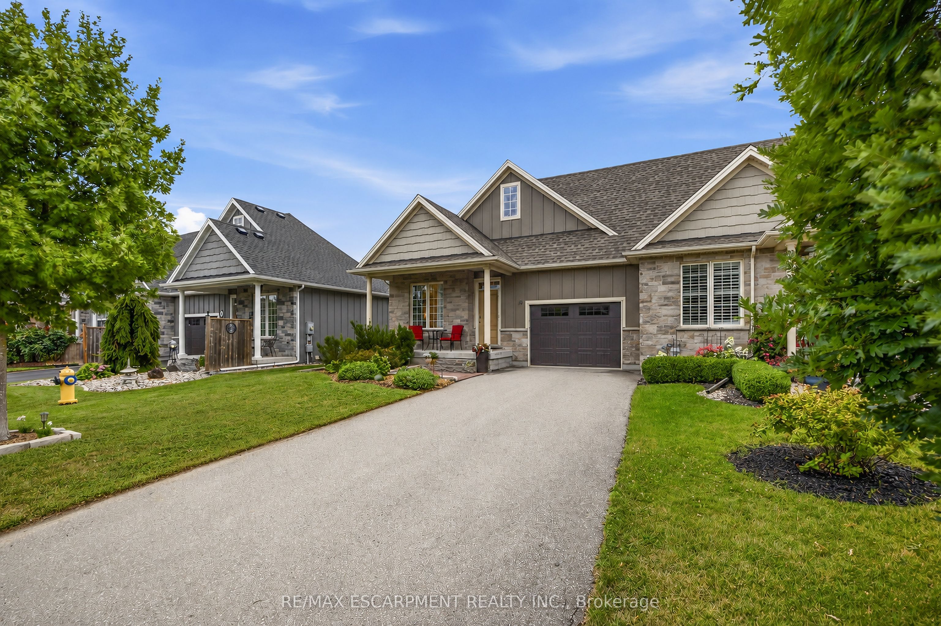 33 Pierpoint Drive, Niagara-on-the-Lake, ON L0S 1J0 photo 2