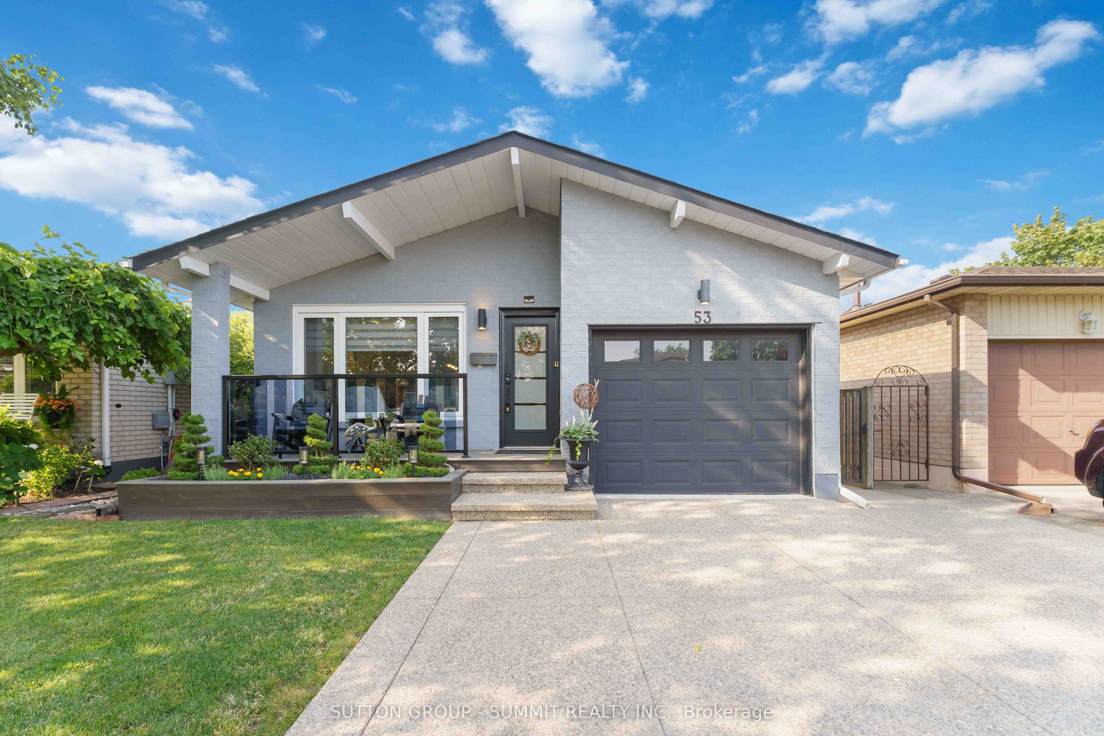 53 Greening Avenue, Hamilton, ON L8E 3Z8