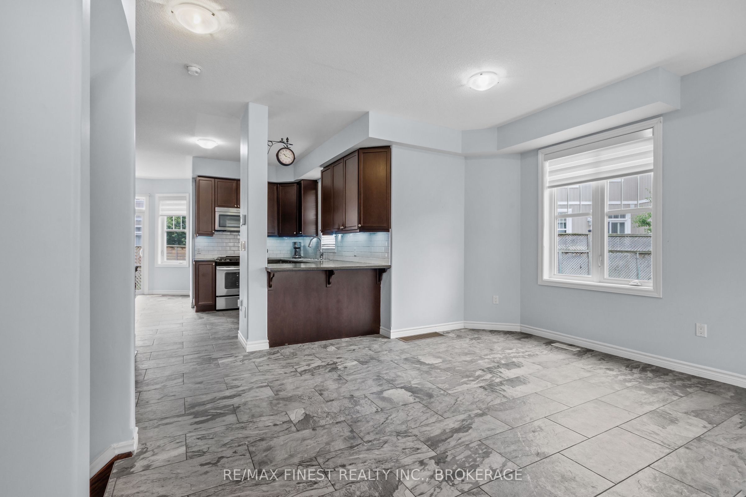 893 Ascot Lane, Kingston, ON K7K 0C8 photo 4