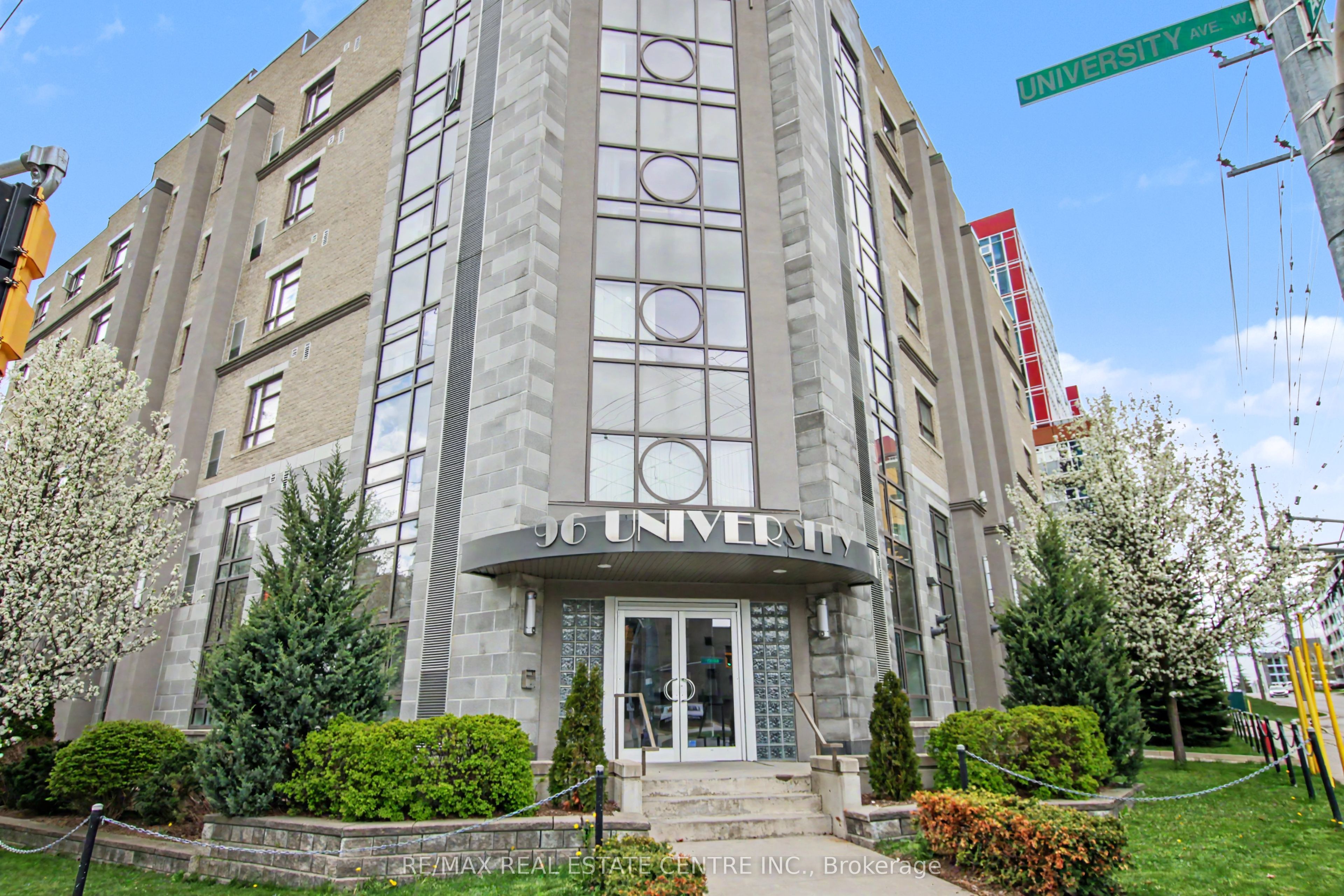 96 University Avenue W, Waterloo, ON N2L 3C9