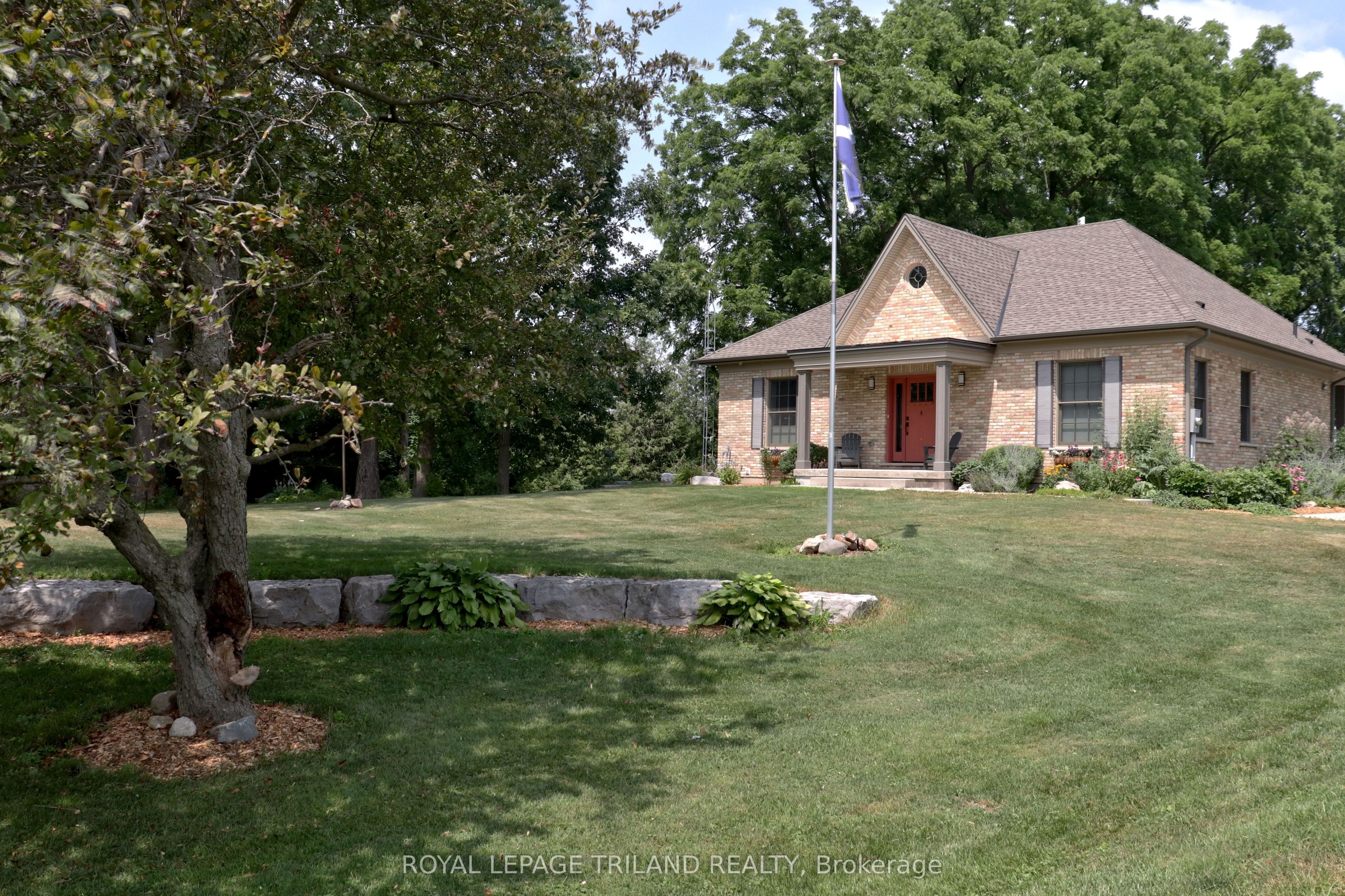 15796 Nine Mile Road, Middlesex Centre, ON N0M 2A0 photo 2