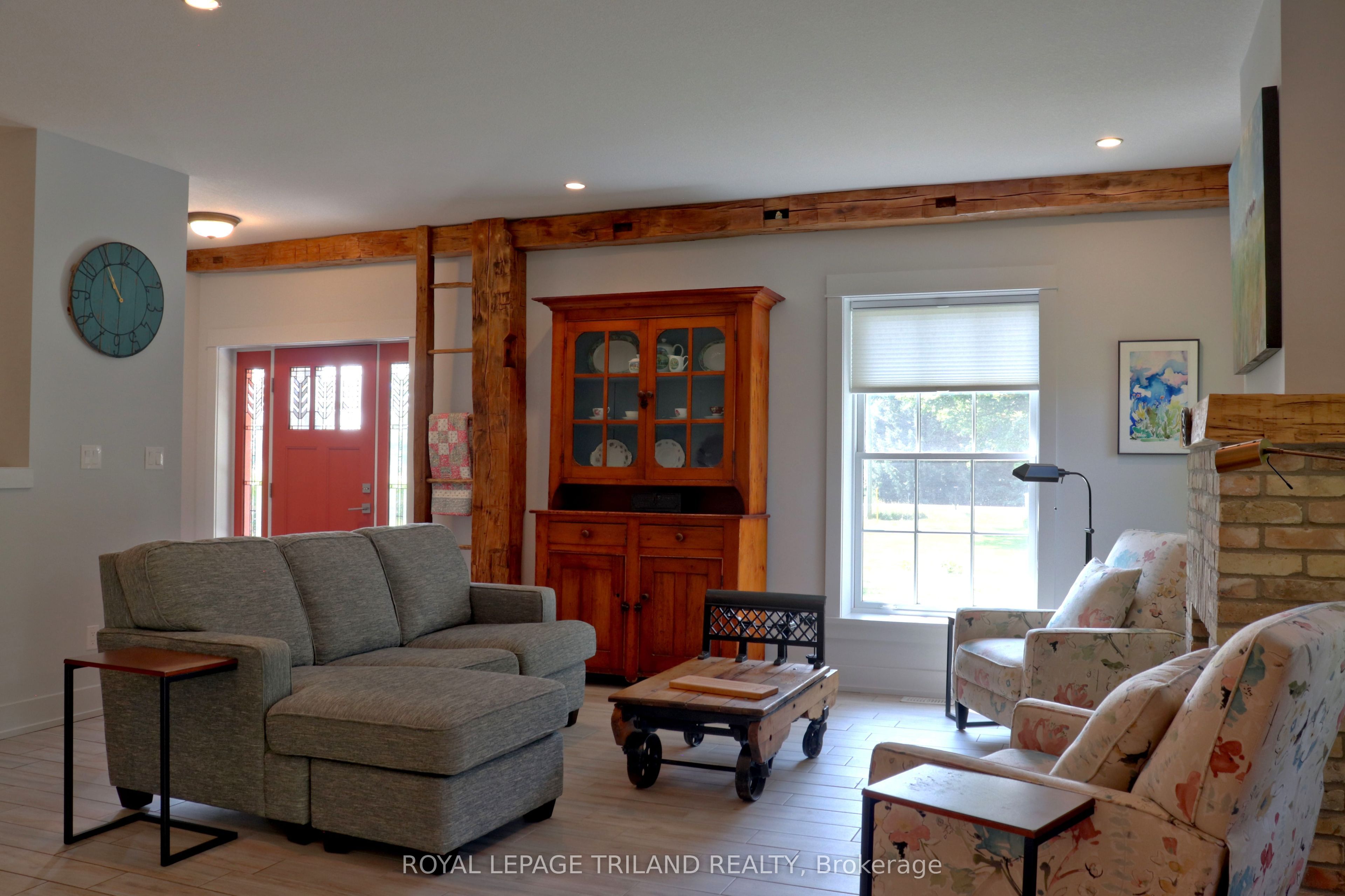 15796 Nine Mile Road, Middlesex Centre, ON N0M 2A0 photo 4