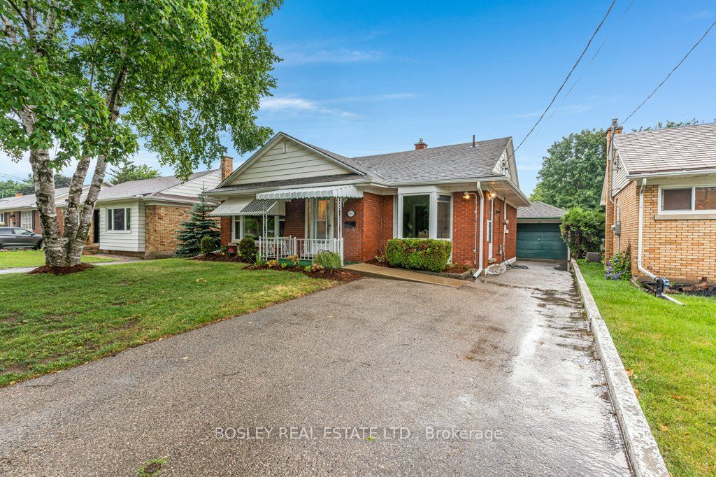 290 Melrose Drive, Kitchener, ON N2H 2C1