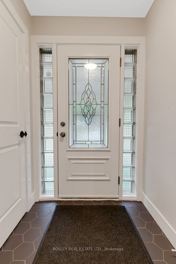 290 Melrose Drive, Kitchener, ON N2H 2C1 photo 3