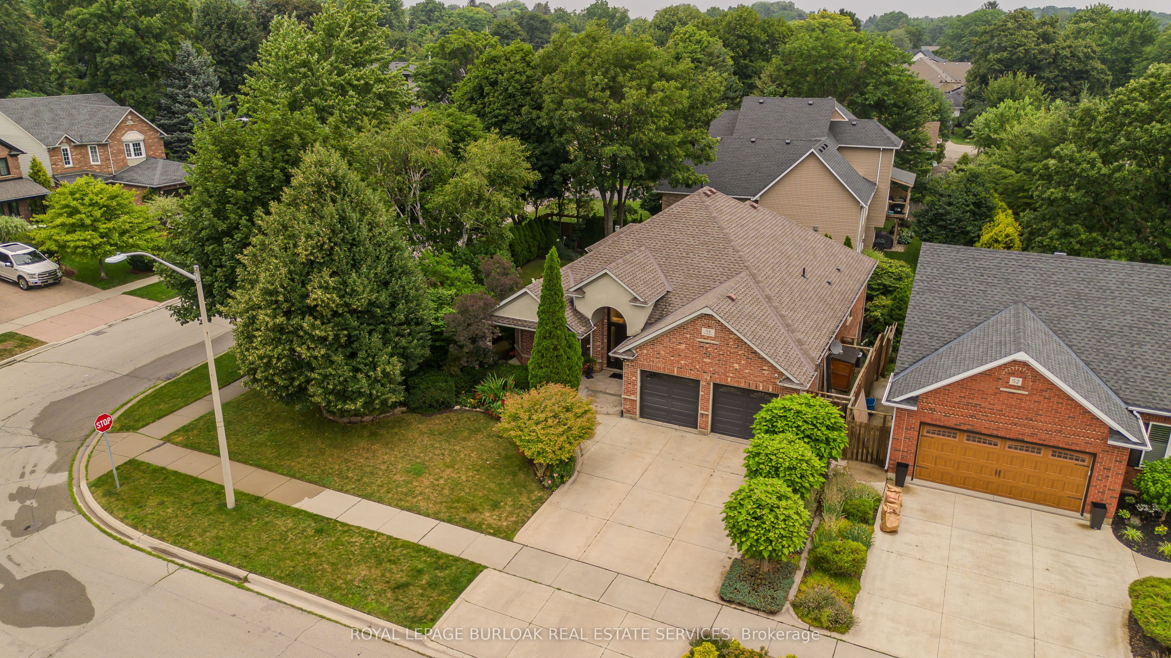 54 Waterwheel Crescent, Hamilton, ON L9H 7B7