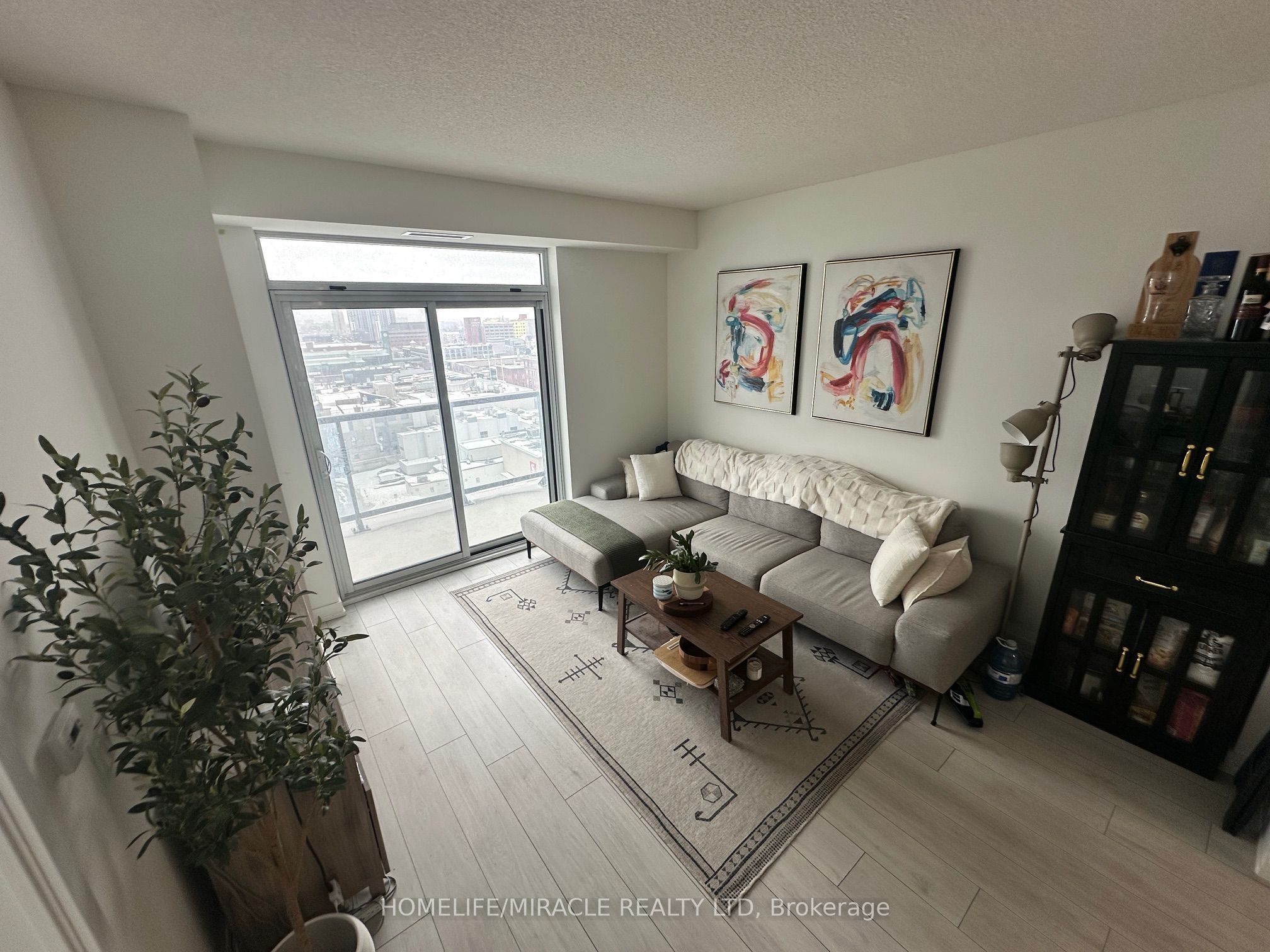 55 Duke Street 1003, Kitchener, ON N2H 0C9 photo 4