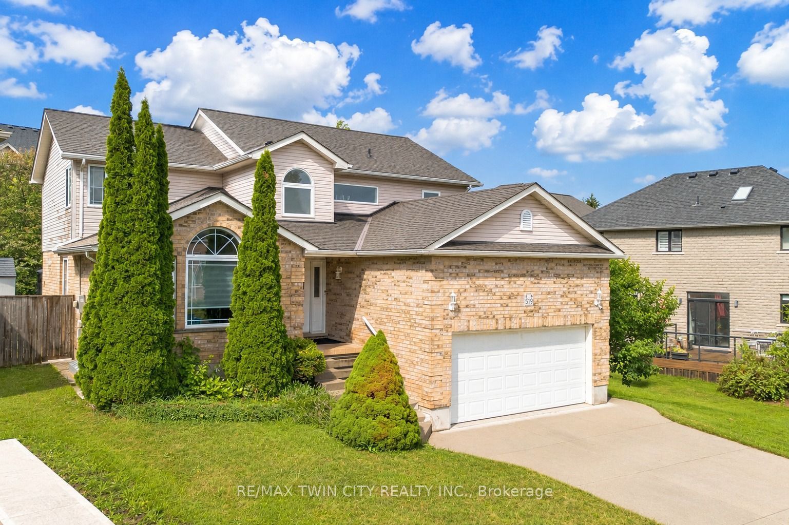 519 Yorkshire Drive, Waterloo, ON N2T 2V1 photo 2