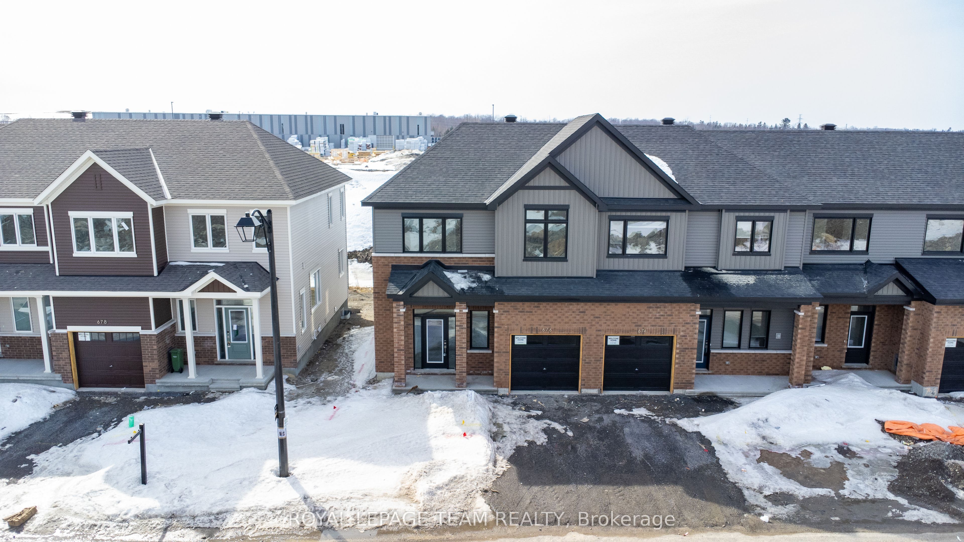 676 Expansion Road, Barrhaven, ON K2J 7G3 photo 2