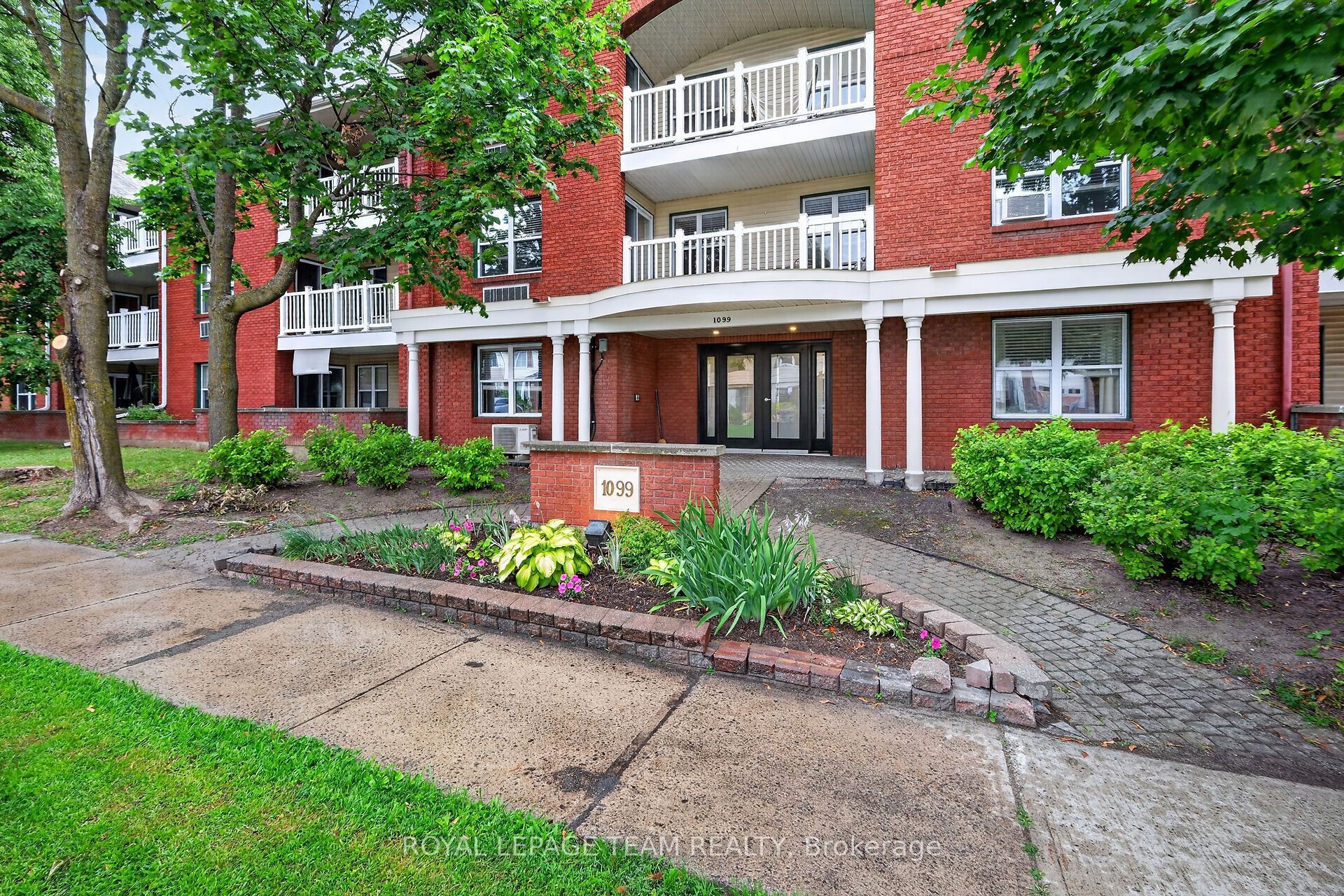 1099 Cadboro Road 214, Cyrville - Carson Grove - Pineview, ON K1J 9K4 photo 2