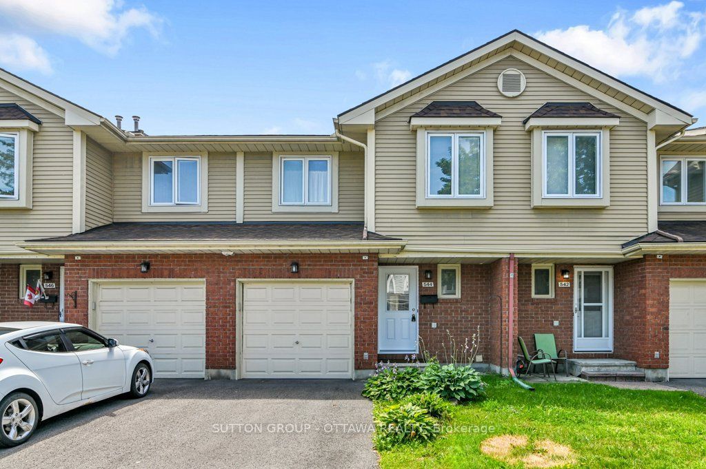 544 Parasol Court, Orleans - Cumberland and Area, ON K4A 2X1 photo 2