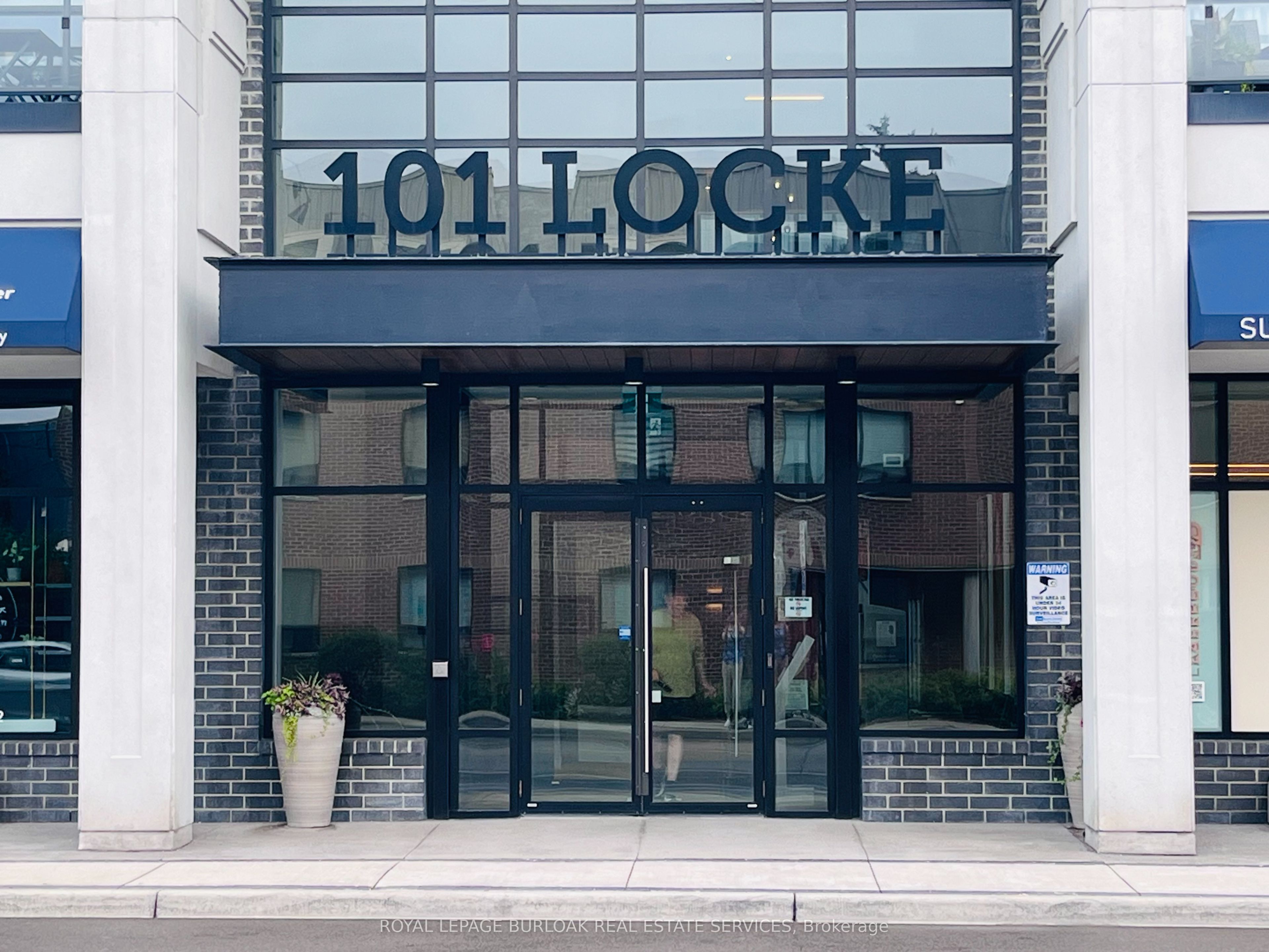 101 Locke Street S 301, Hamilton, ON L8P 4A6 photo 2
