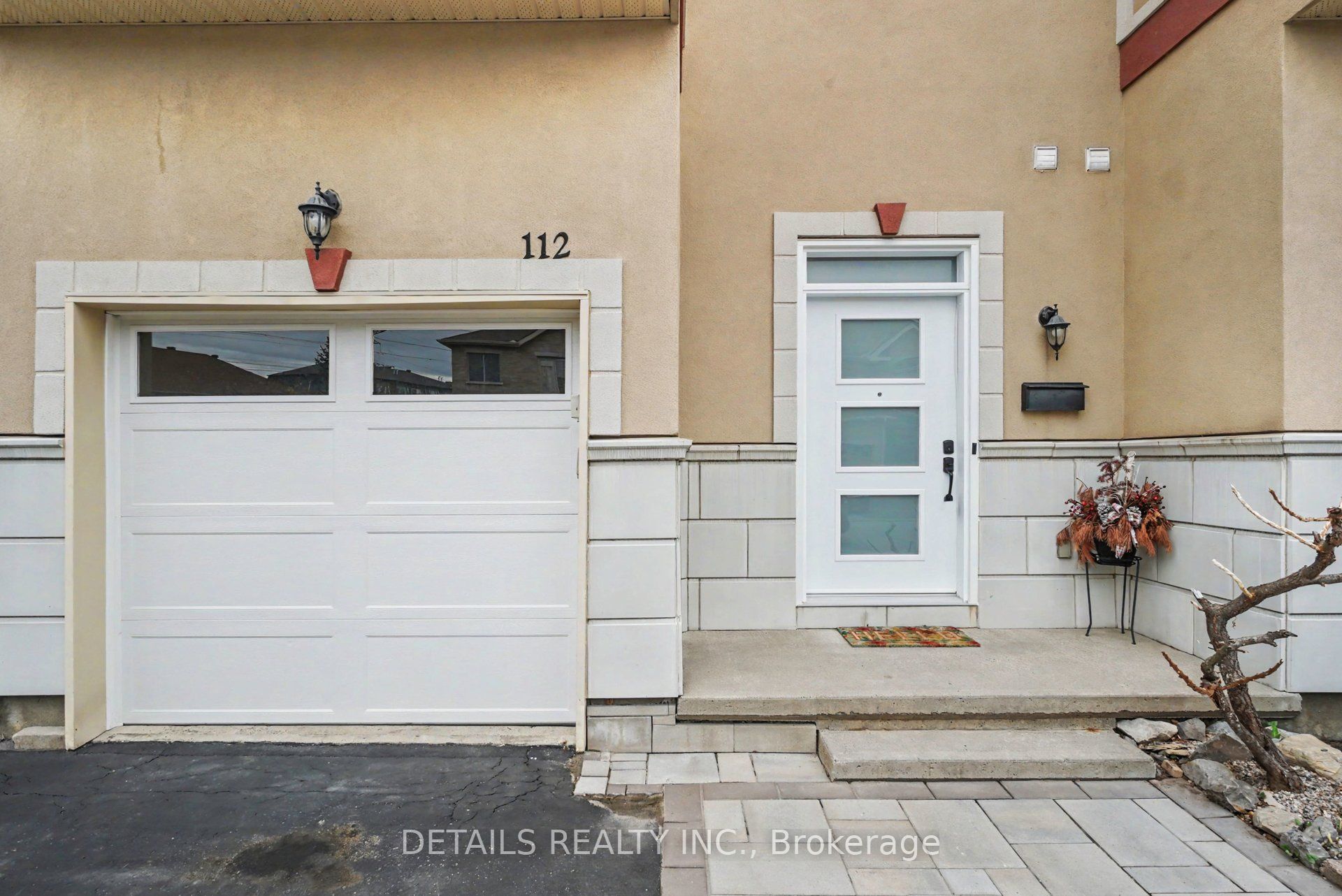 112 Whispering Winds Way, Orleans - Convent Glen and Area, ON K1W 0B7 photo 3