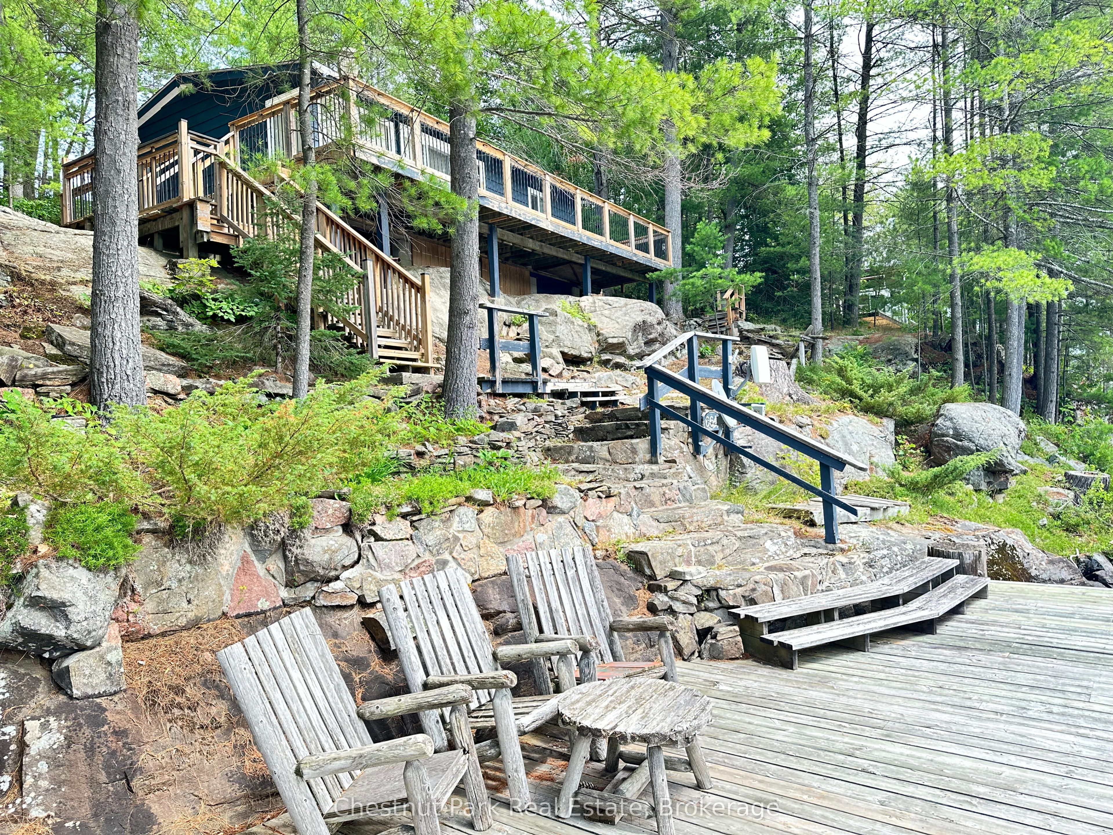 664 Deepwater Drive, Gravenhurst, ON P1P 1R2