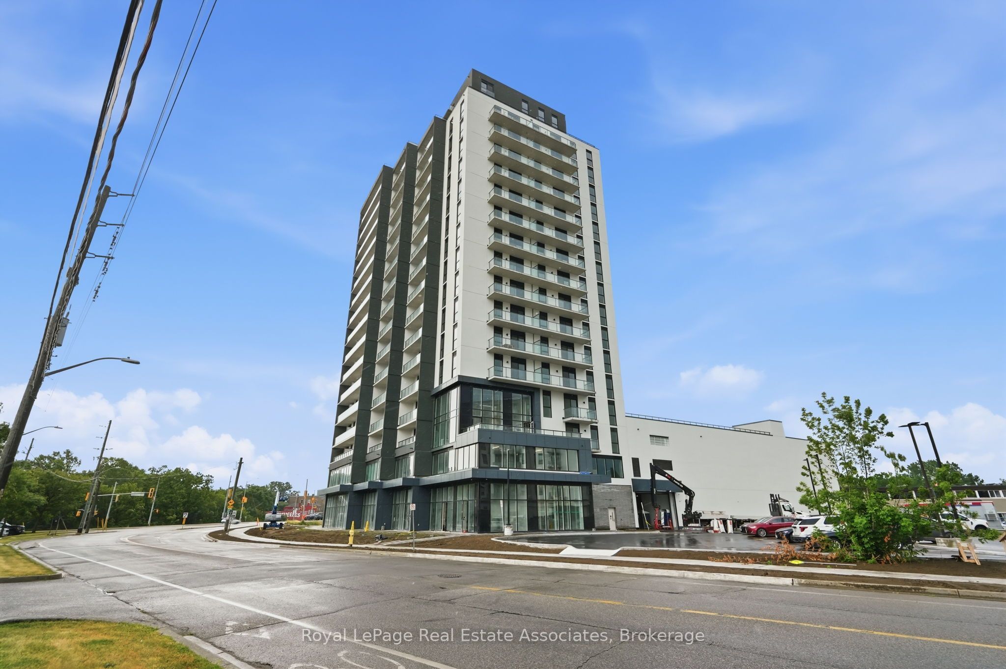 33 Erie Avenue 1704, Brantford, ON N3S 0K7