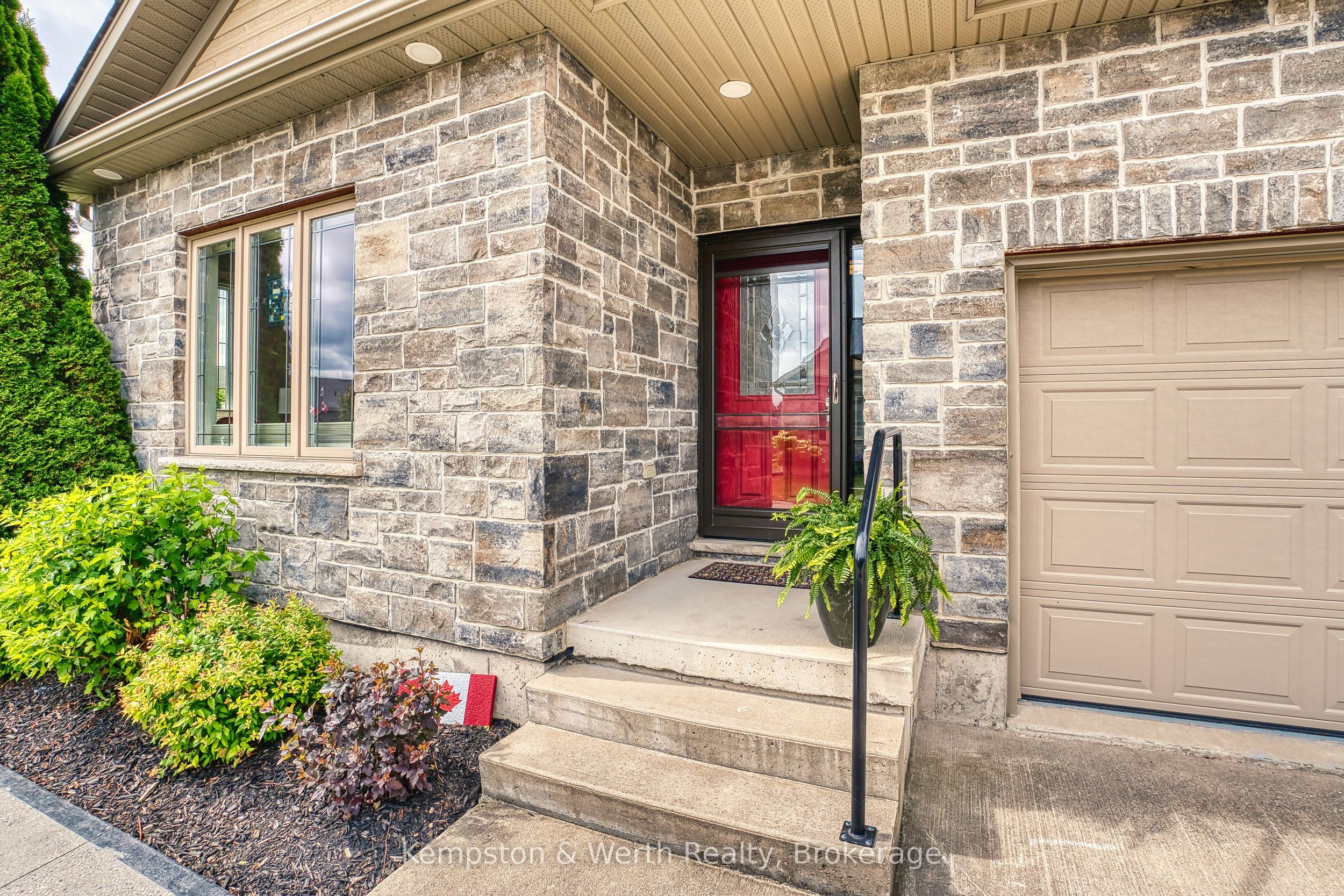 855 Wallace Avenue N 1, North Perth, ON N4W 1M3 photo 4