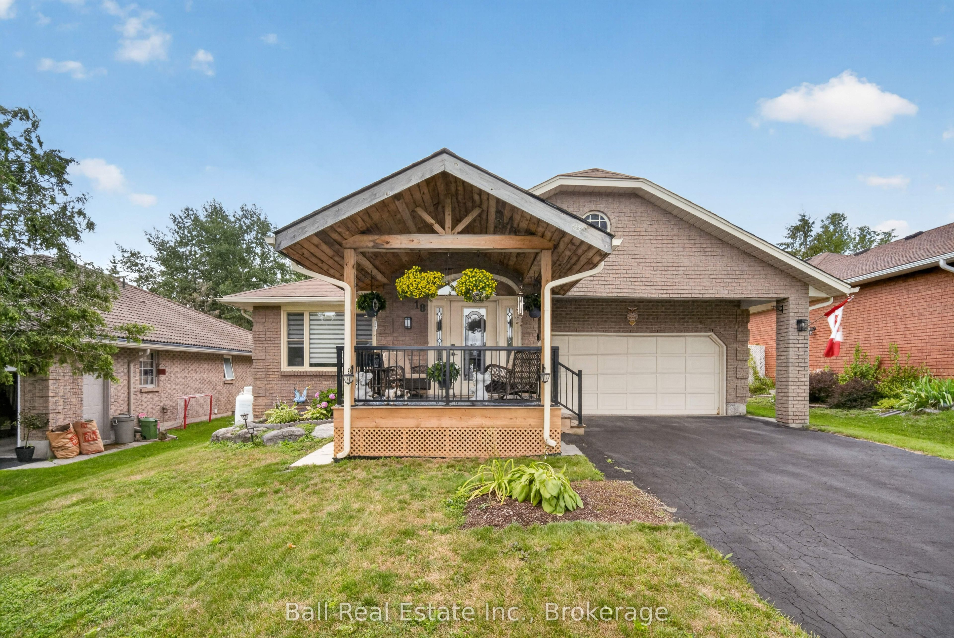18 Russell Hill Road, Kawartha Lakes, ON K0M 1A0