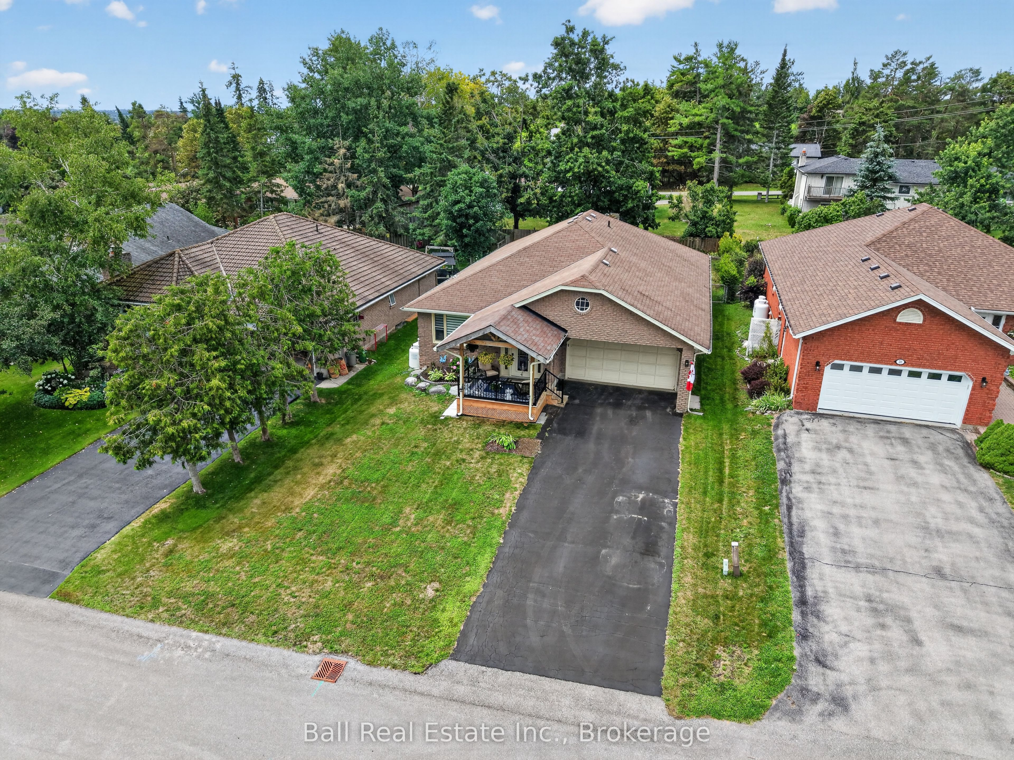 18 Russell Hill Road, Kawartha Lakes, ON K0M 1A0 photo 2