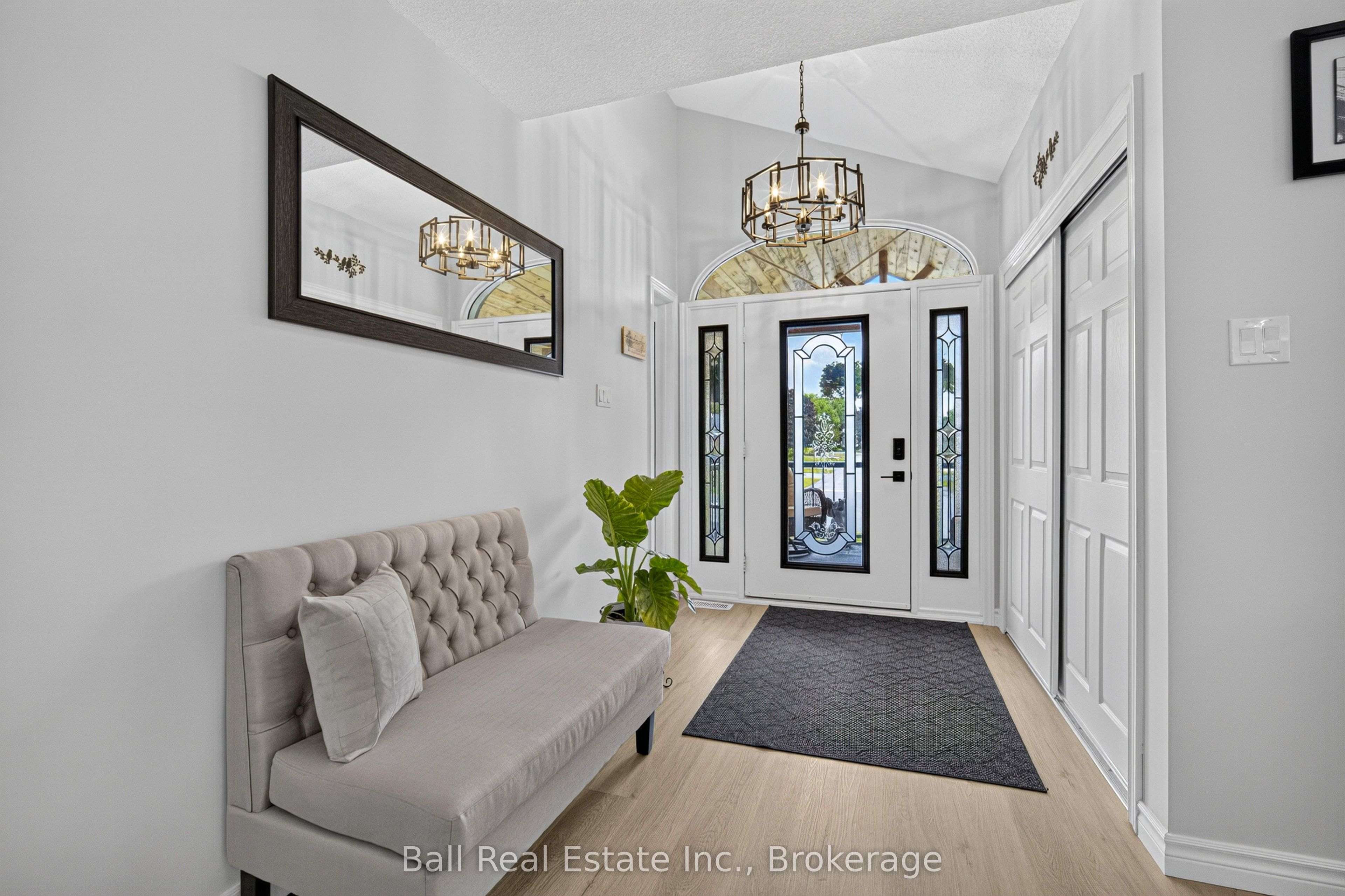 18 Russell Hill Road, Kawartha Lakes, ON K0M 1A0 photo 5