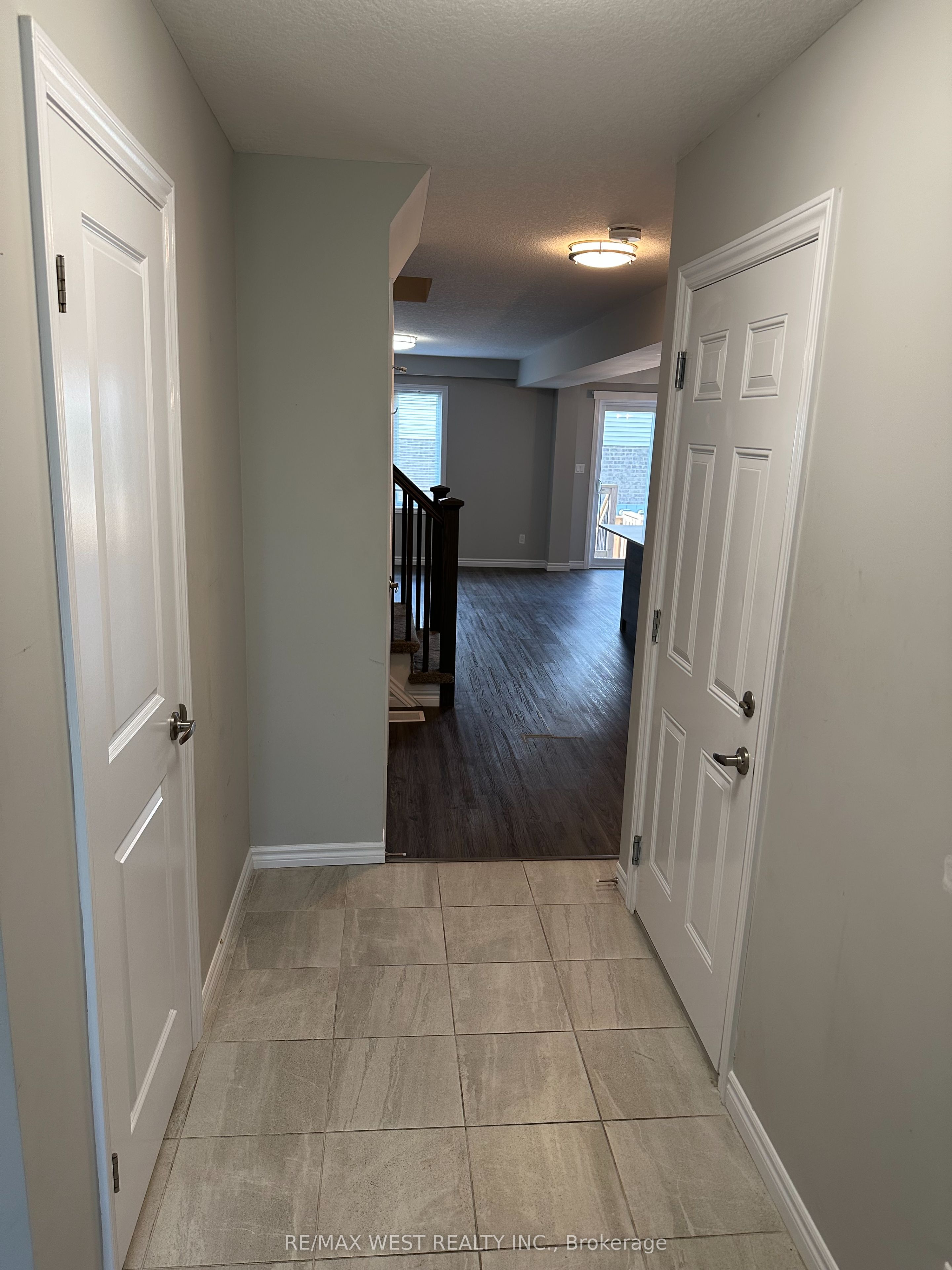 2753 Asima Drive, London South, ON N6M 0G1 photo 2