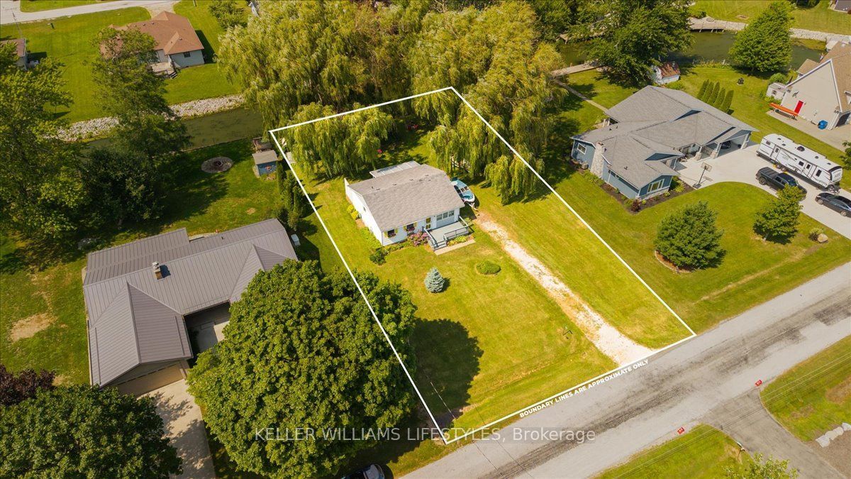 11527 Lagonda Way, Chatham-Kent, ON N0P 1X0 photo 2