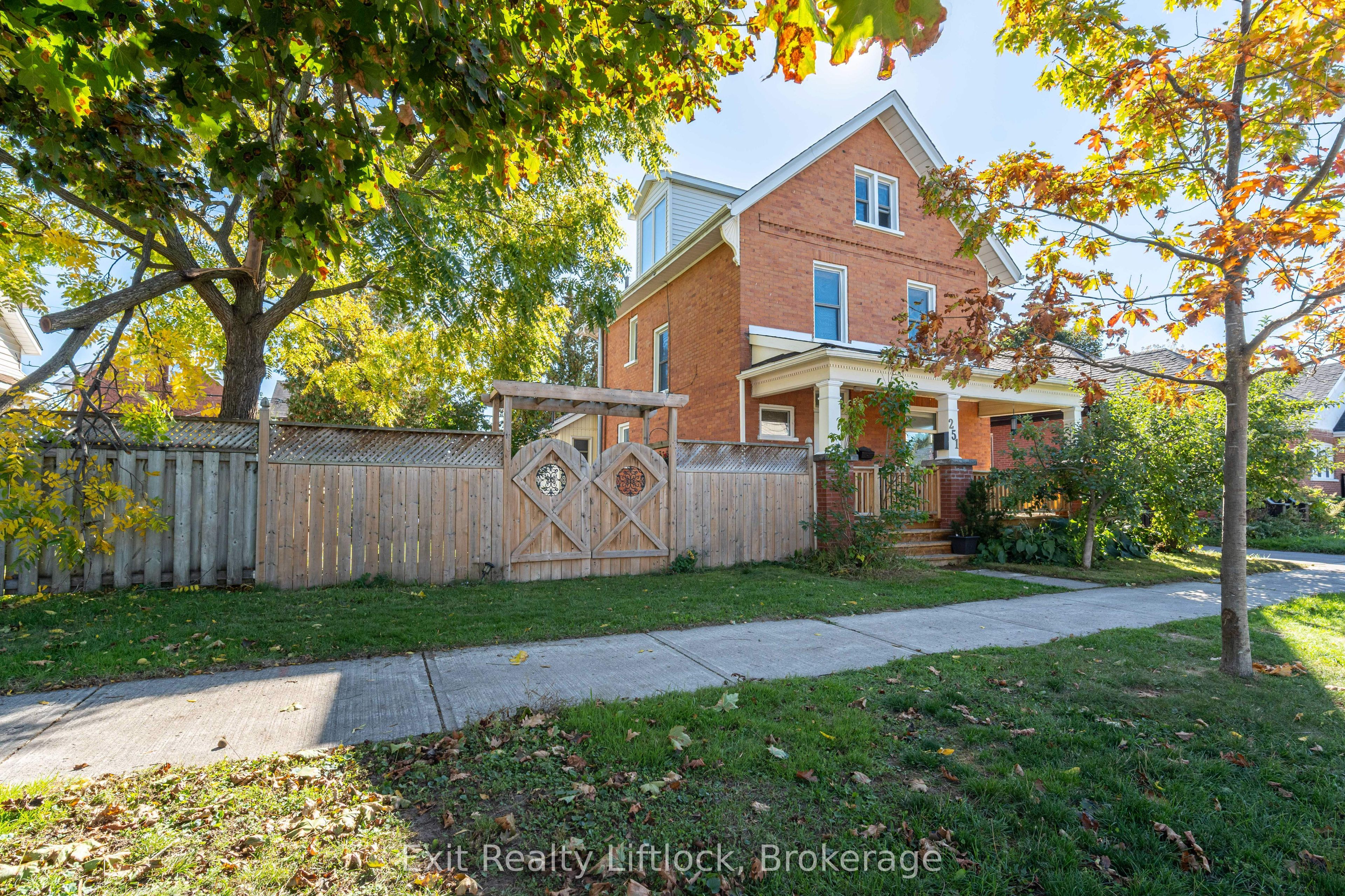 251 Prince Street, Peterborough, ON K9J 2A6