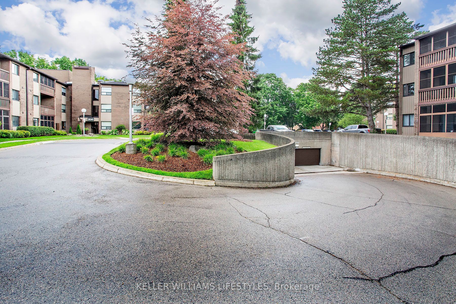 200 Everglade Crescent 104, London North, ON N6H 4P8 photo 3