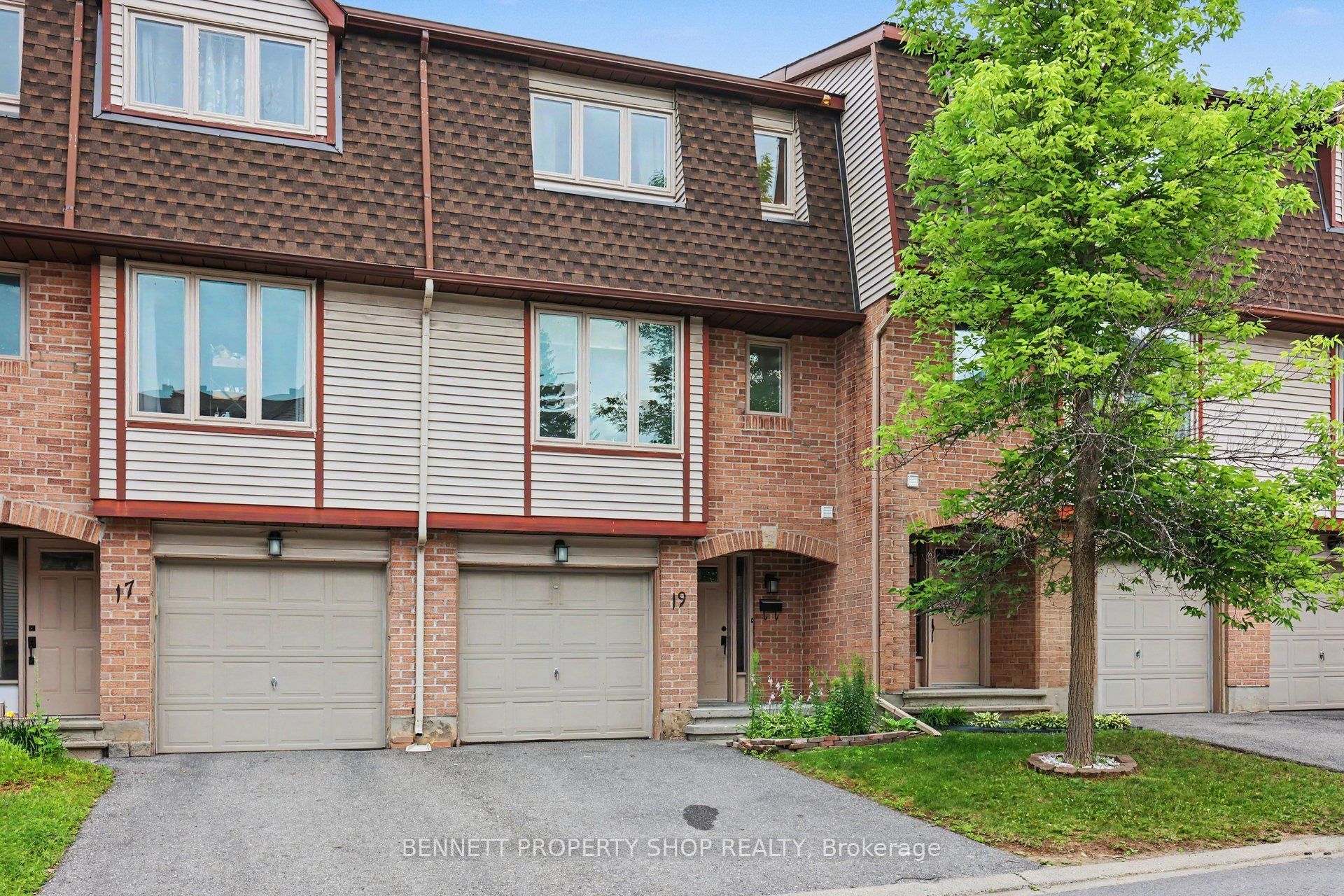 19 Lightfoot Place, Kanata, ON K2L 3M6 photo 4