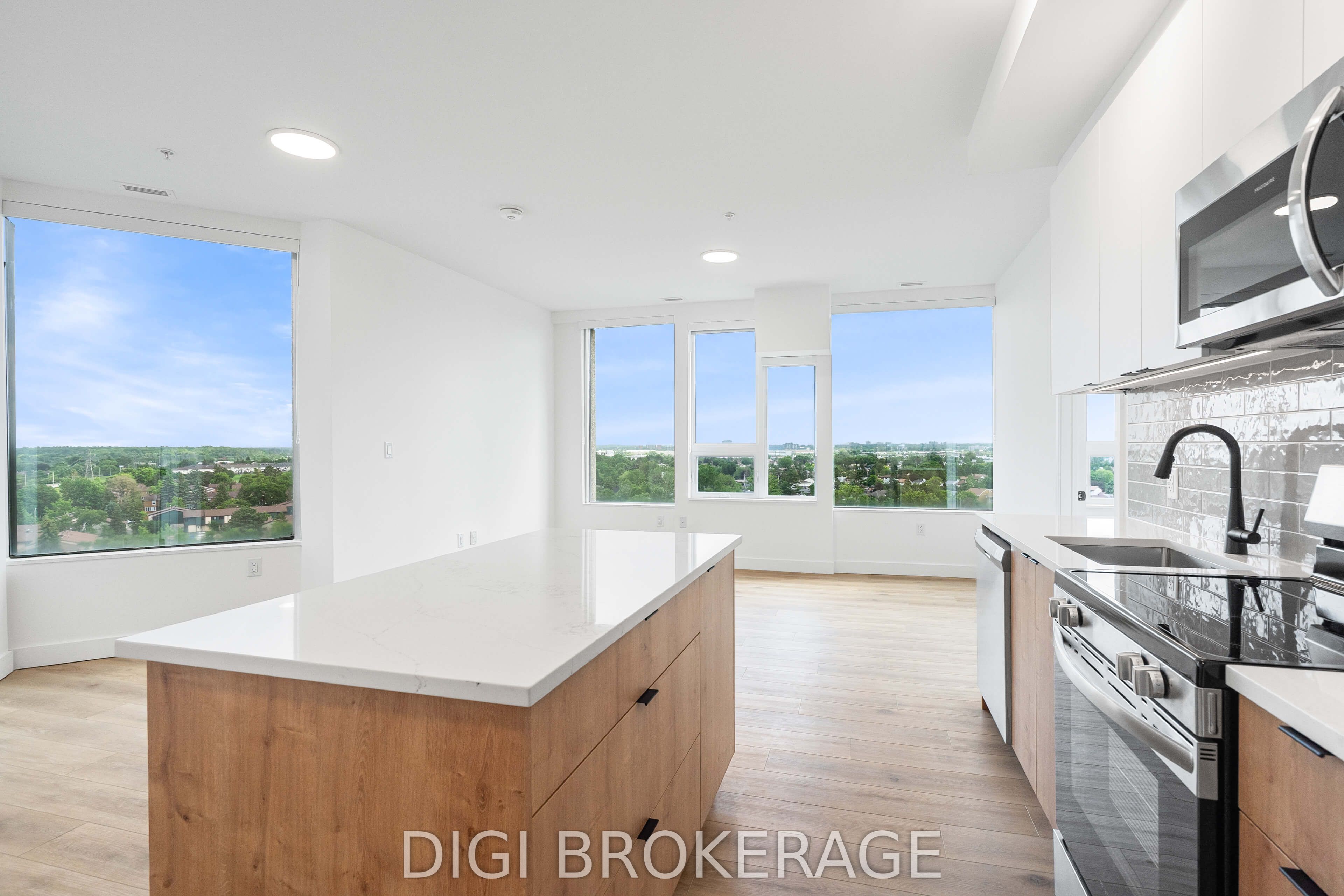 1600 James Naismith Drive 826, Cyrville - Carson Grove - Pineview, ON K1B 5N8 photo 2