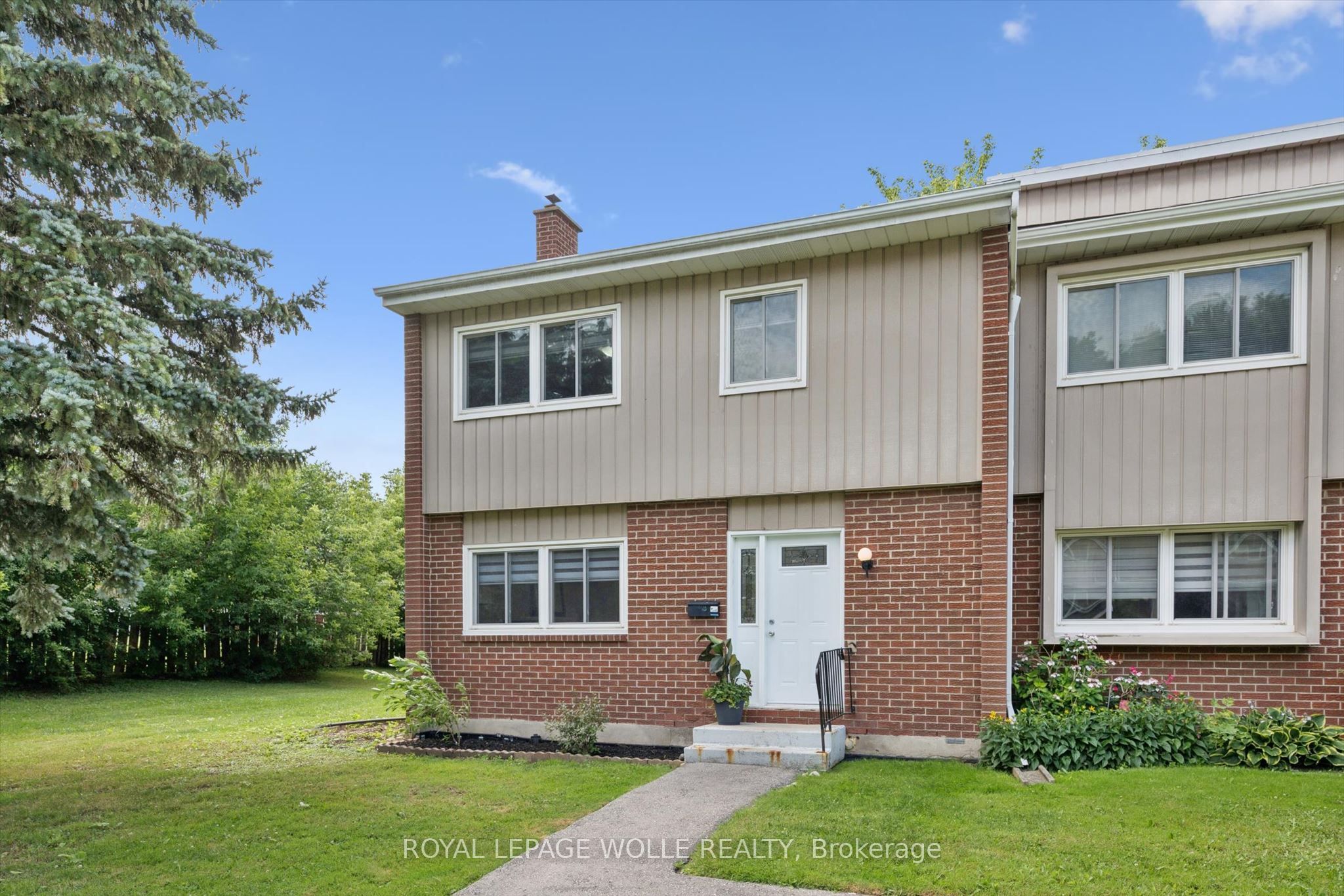 121 University Avenue E 11, Waterloo, ON N2J 4J1 photo 2