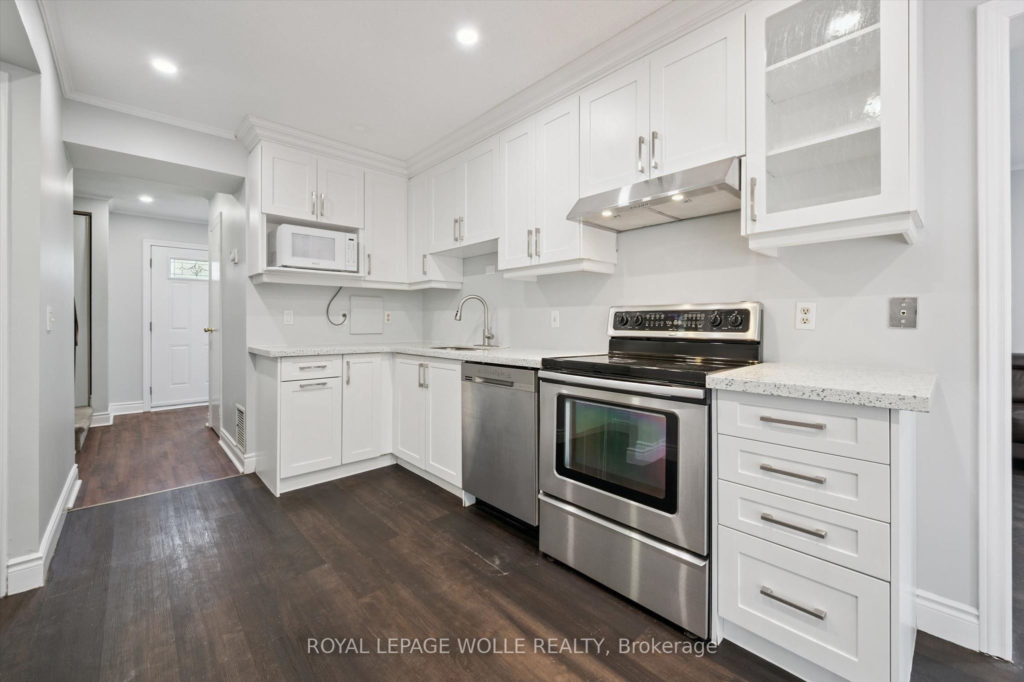 121 University Avenue E 11, Waterloo, ON N2J 4J1 photo 4