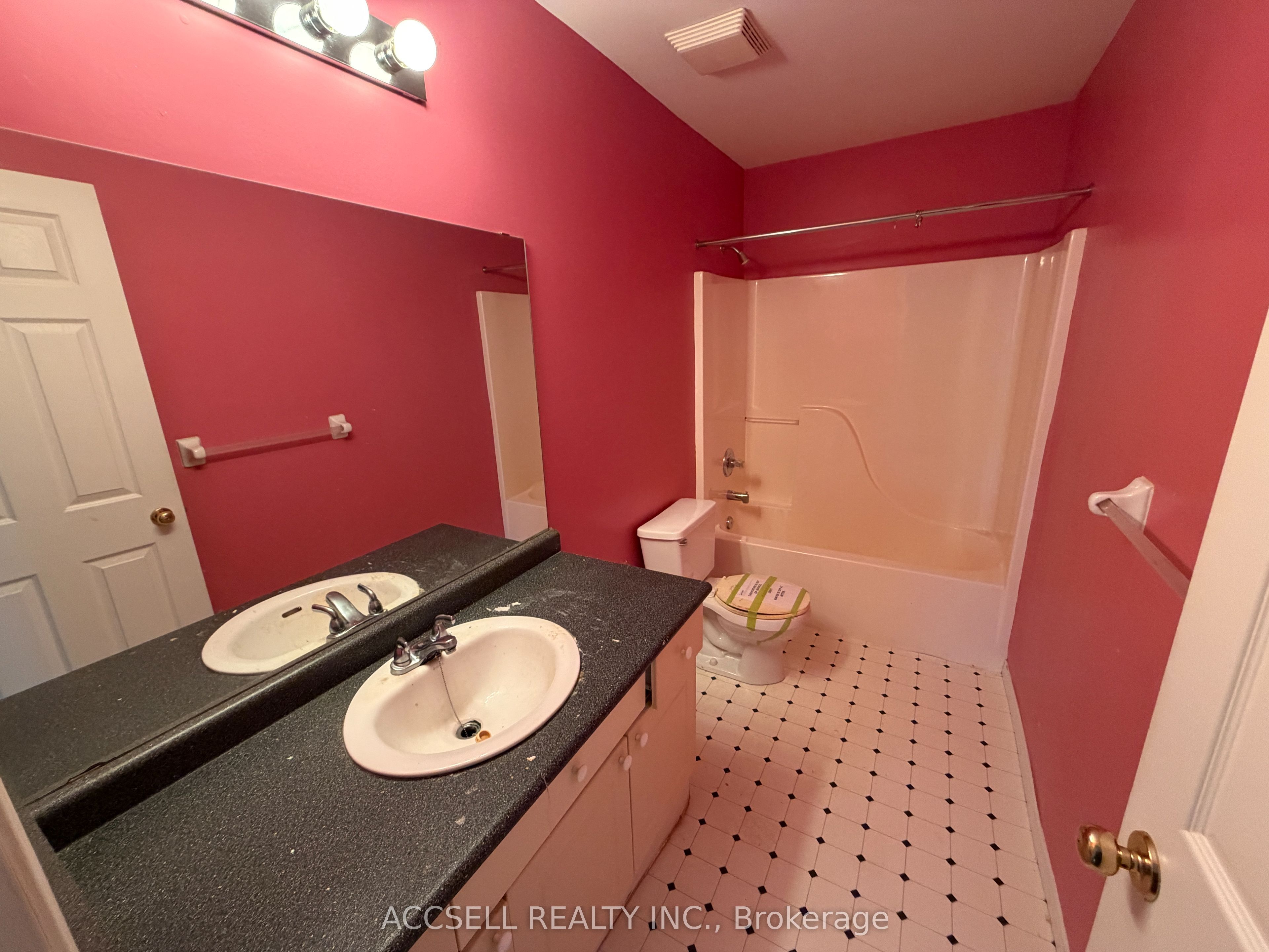 325 Lighthouse Road 50, London South, ON N6M 1H8 photo 4