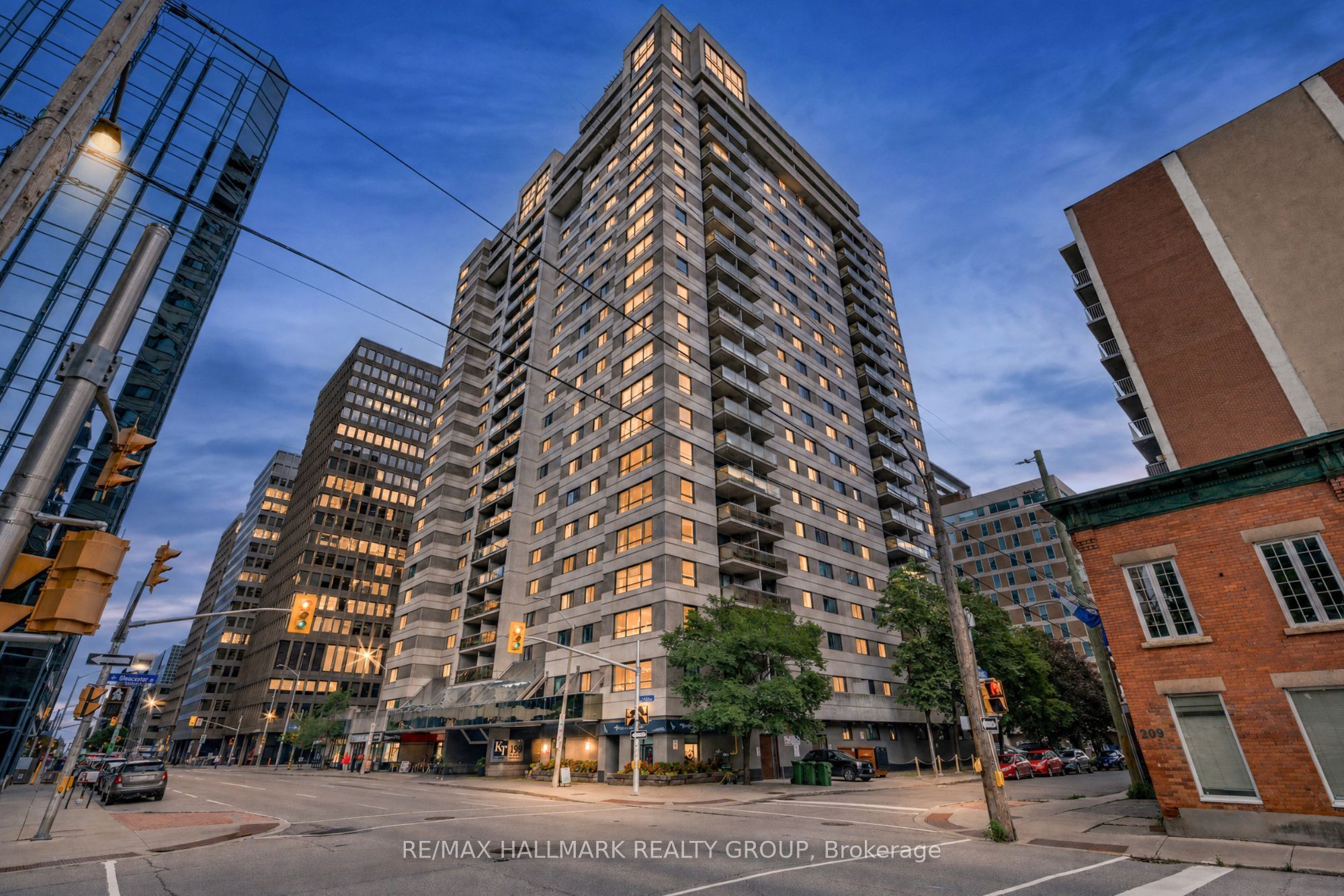 199 Kent Street 510, Ottawa Centre, ON K2P 2K8