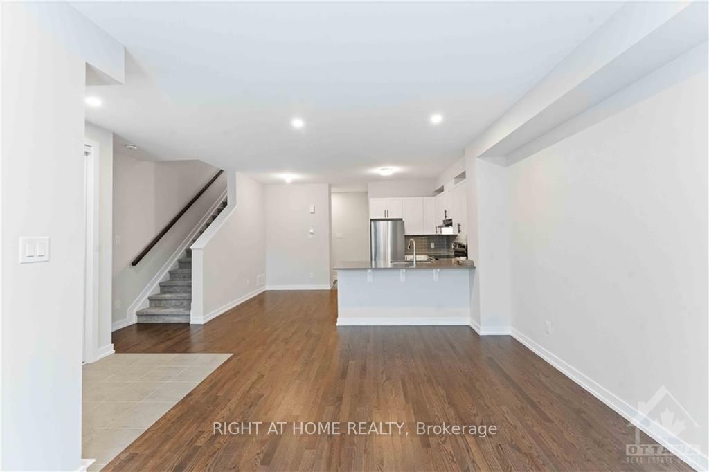 37 CHASING Grove, Stittsville - Munster - Richmond, ON K0A 2Z0 photo 4