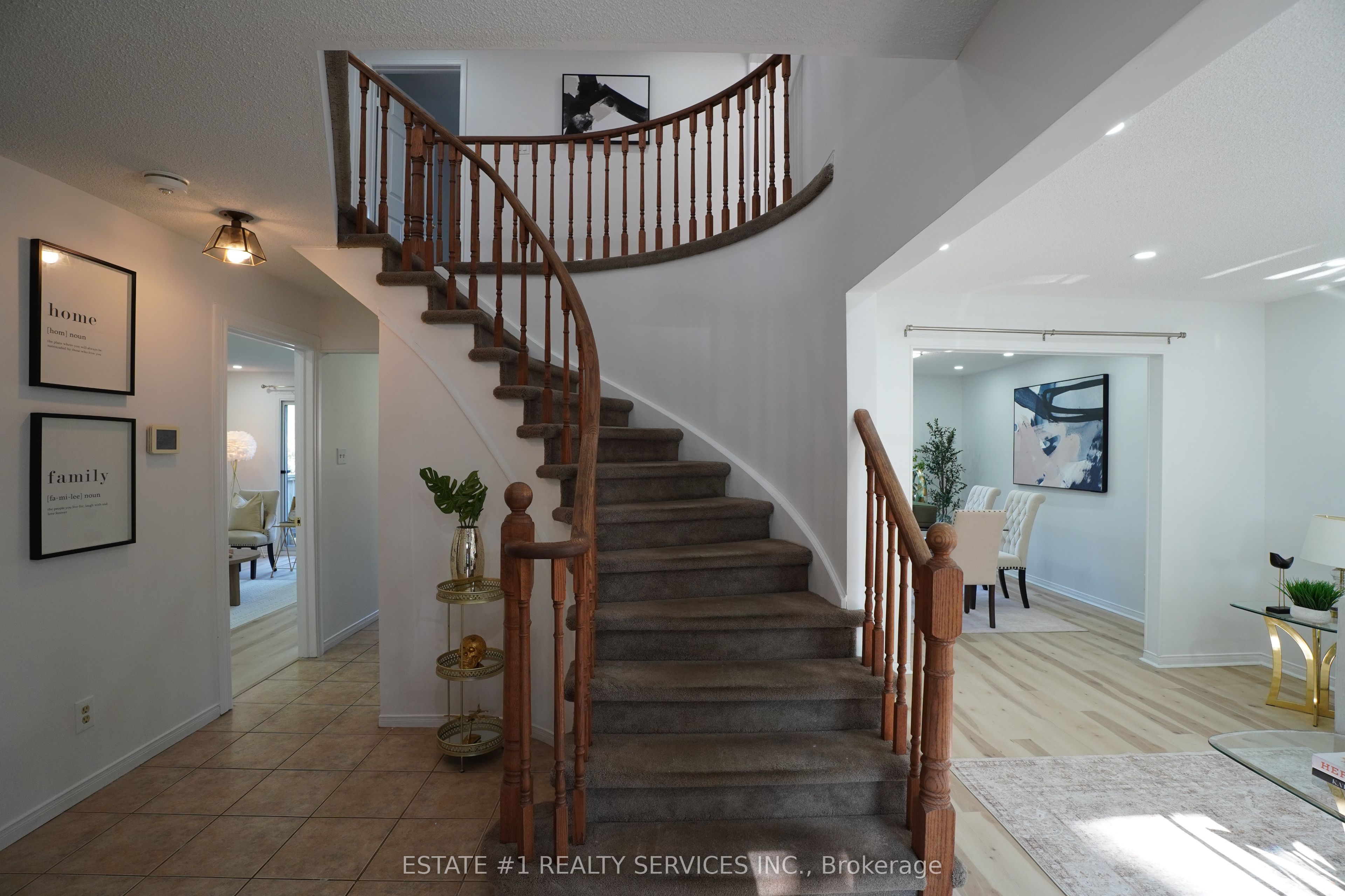 35 Golden Meadow Drive, Kitchener, ON N2N 2L9
