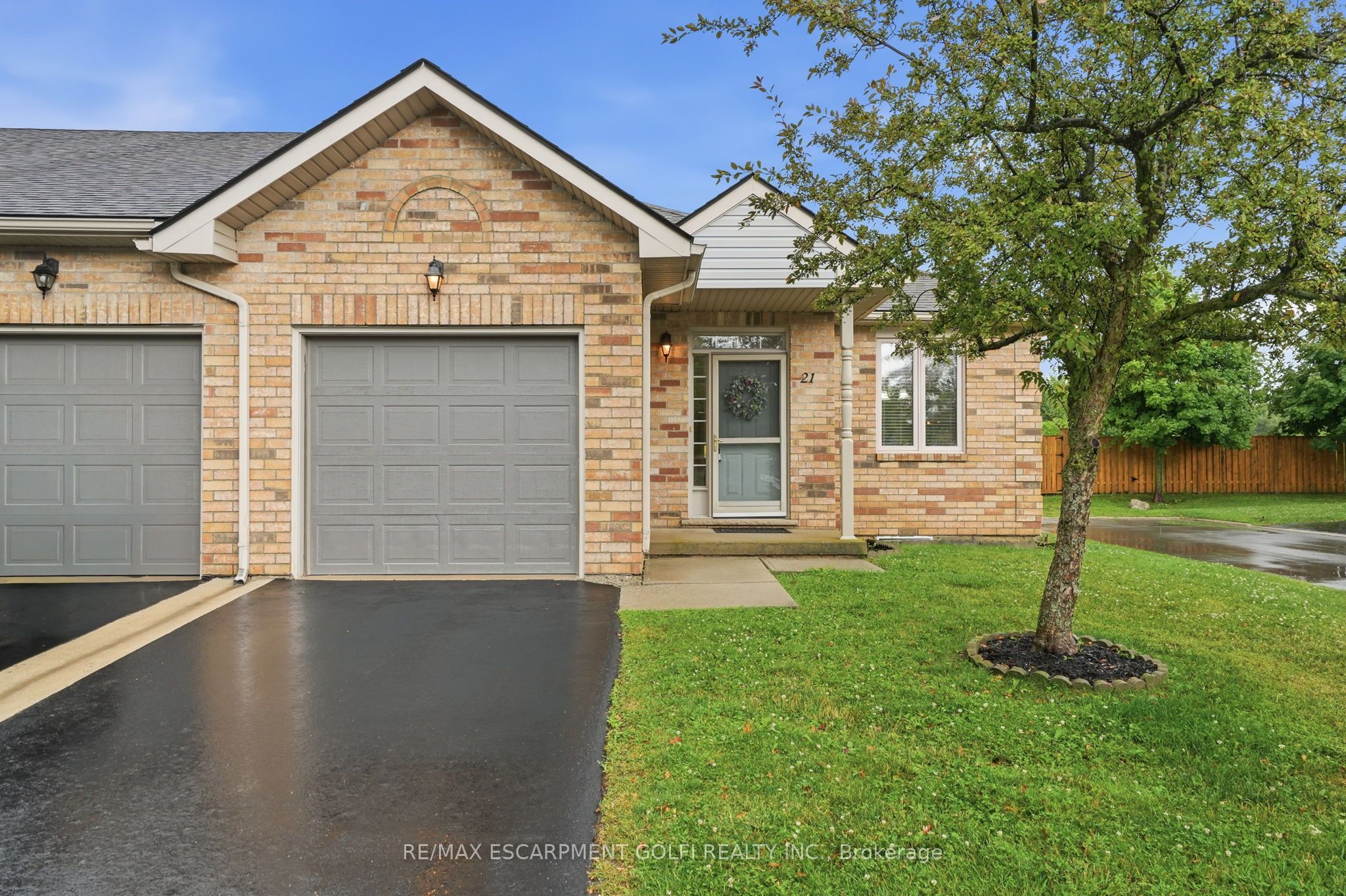 21 Cathy Drive, Hamilton, ON L0R 1W0