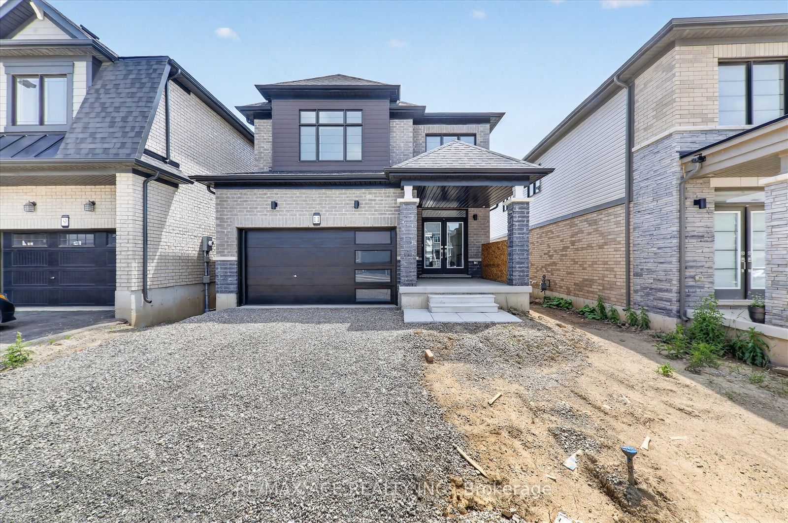 11 Stanley Avenue, Haldimand, ON N3W 1E5