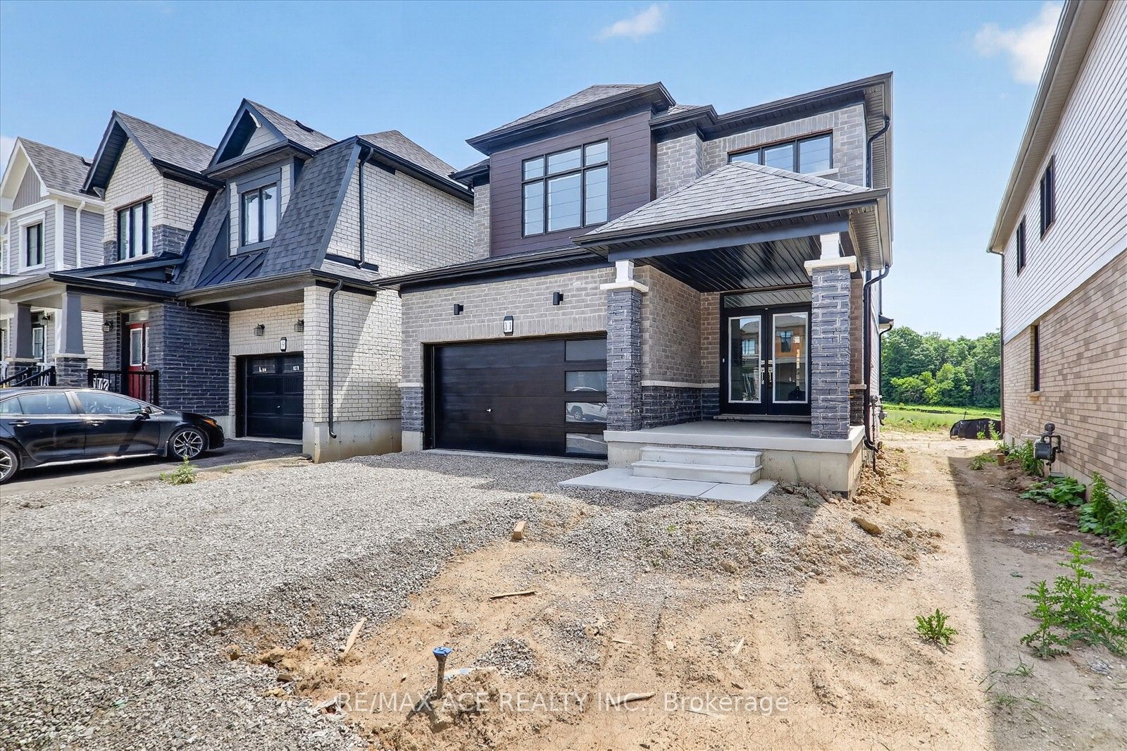 11 Stanley Avenue, Haldimand, ON N3W 1E5 photo 3