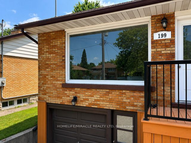 199 Allen Street E, Waterloo, ON N2J 1J9 photo 4