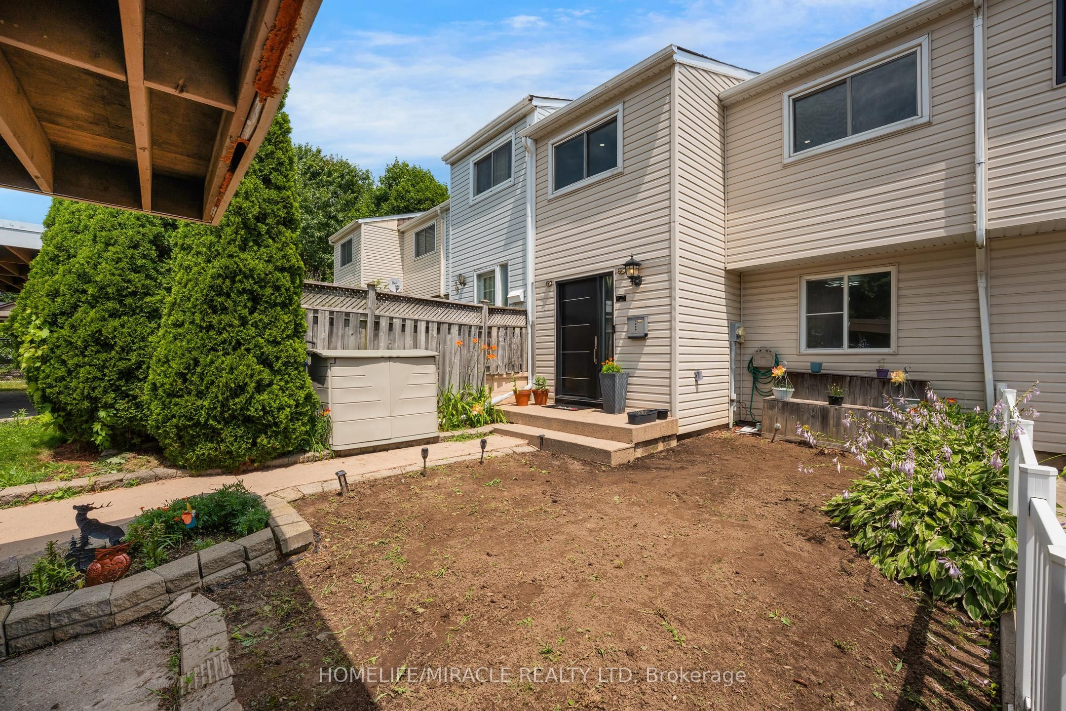 76 Frobisher Court, Cambridge, ON N1R 6Z5 photo 2