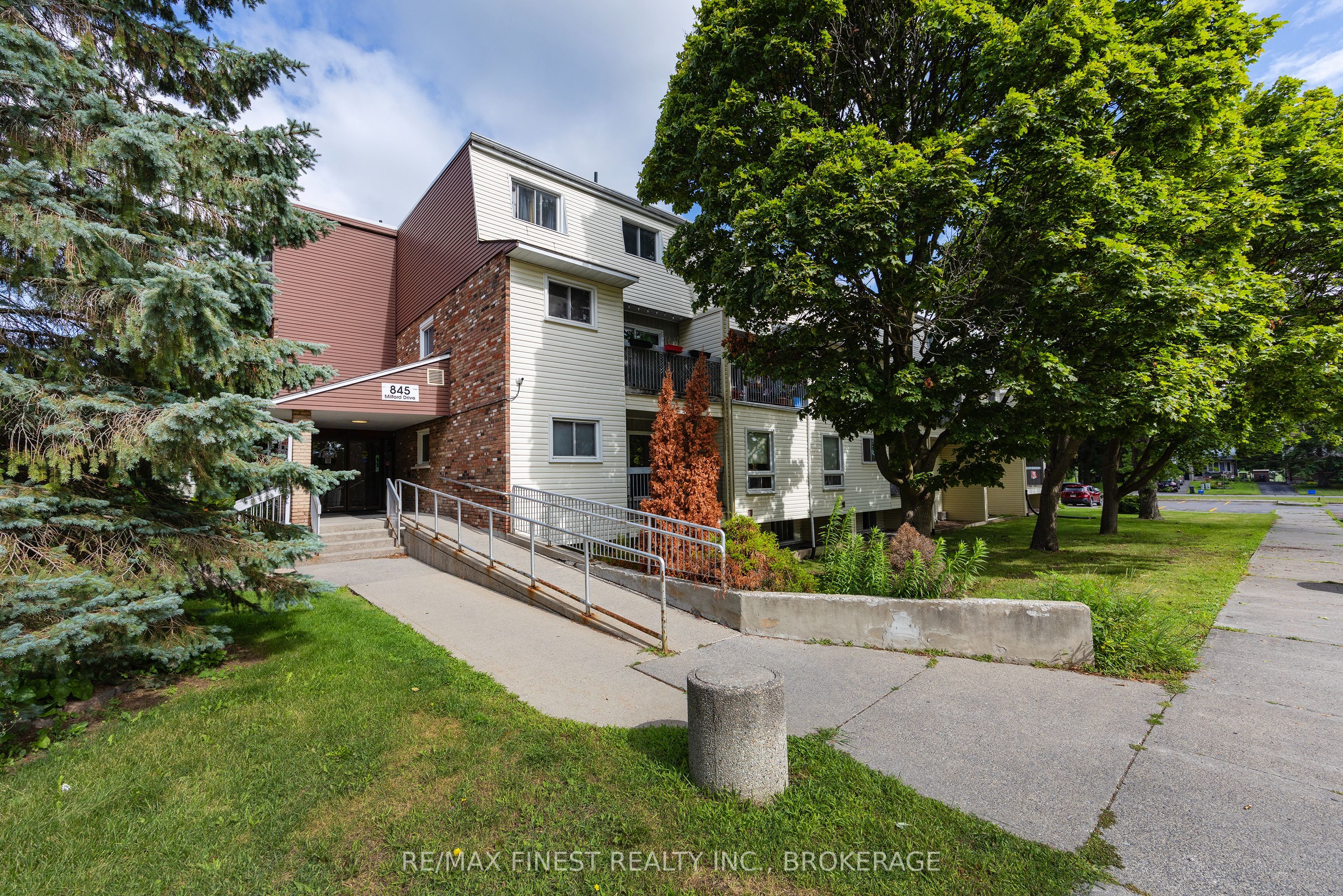 845 Milford Drive 301, Kingston, ON K7P 1A7 photo 4