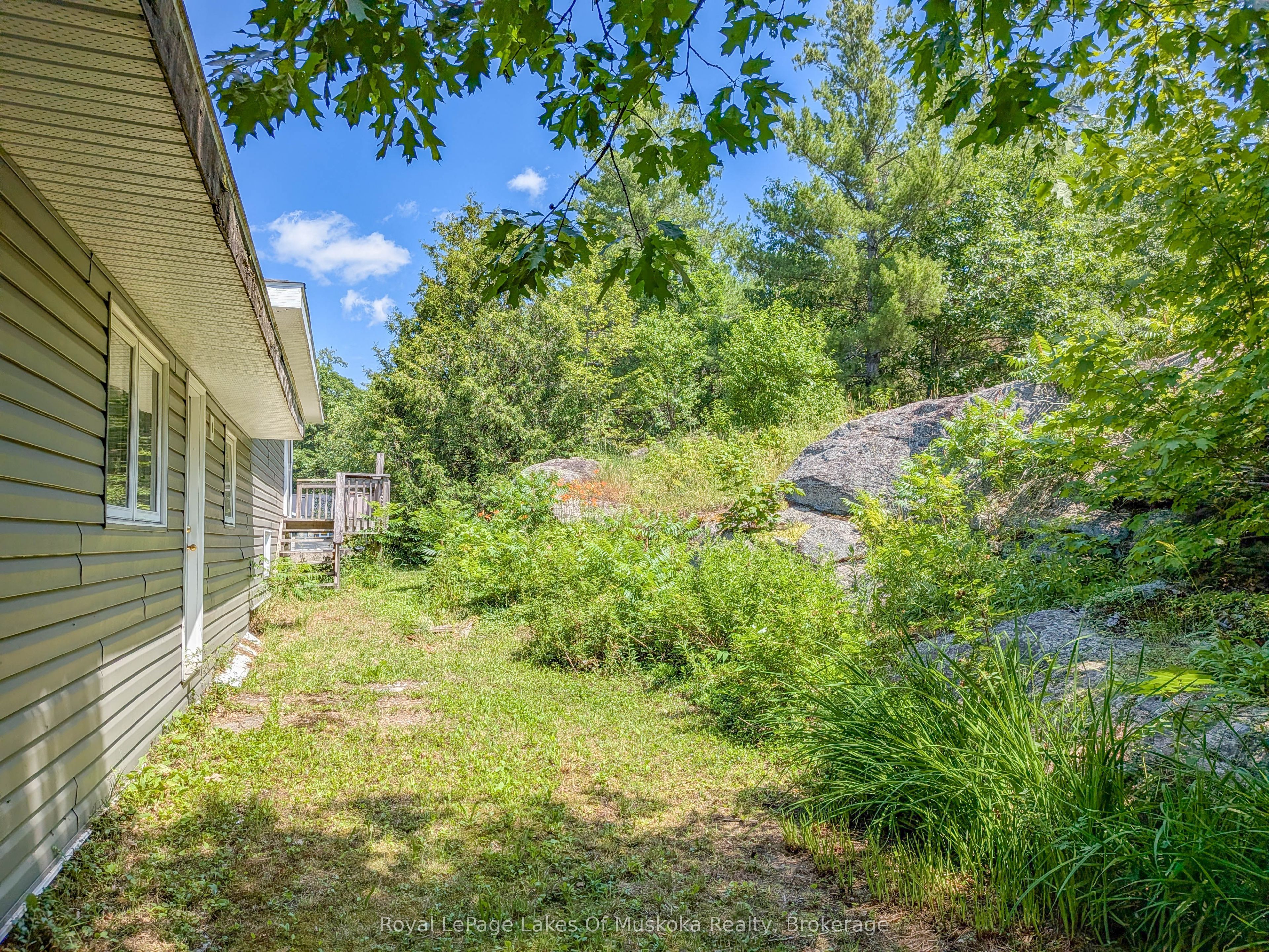 1314 Winhara Road, Gravenhurst, ON P1P 1R1 photo 3