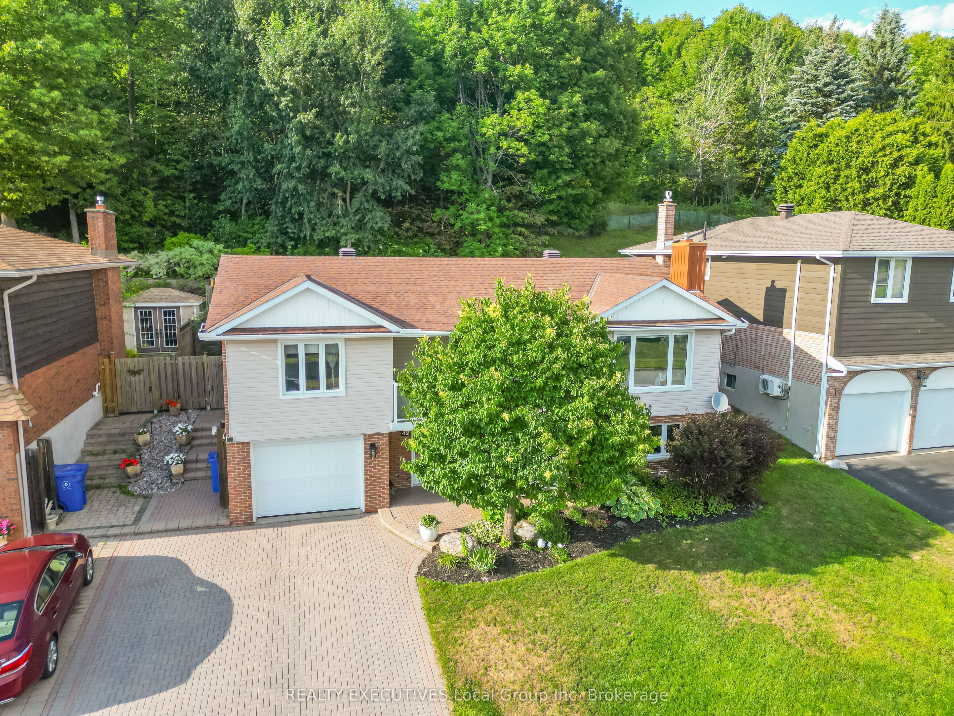 42 Riddle Court, North Bay, ON P1B 8S6
