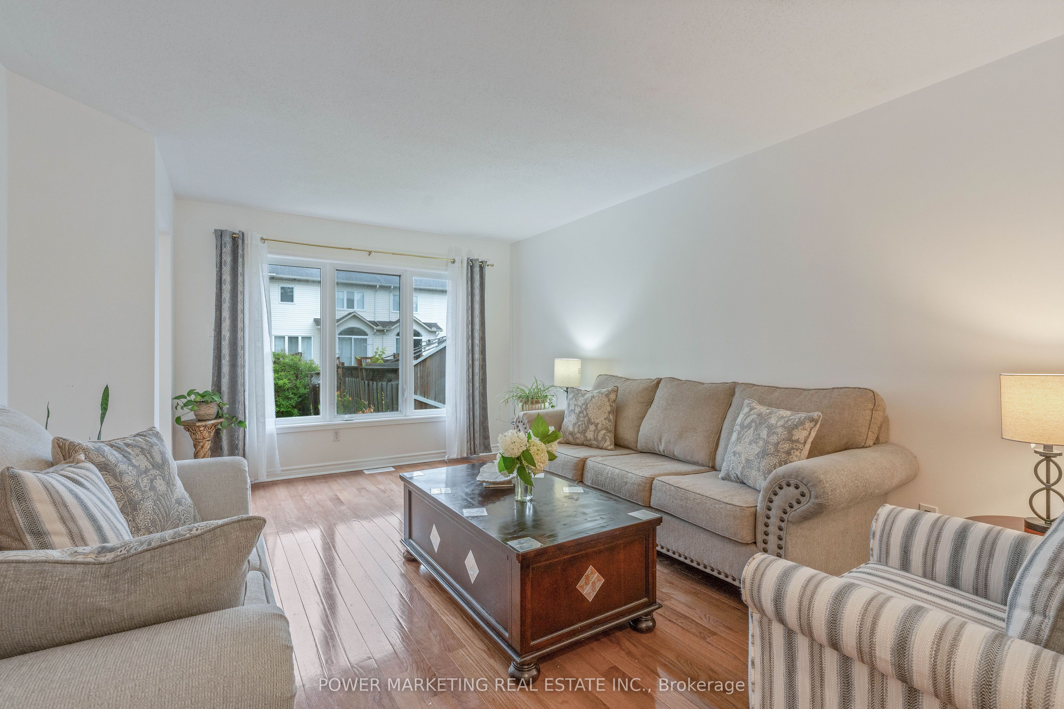 2181 Sunmeadow Street, Orleans - Cumberland and Area, ON K4A 4W1 photo 5