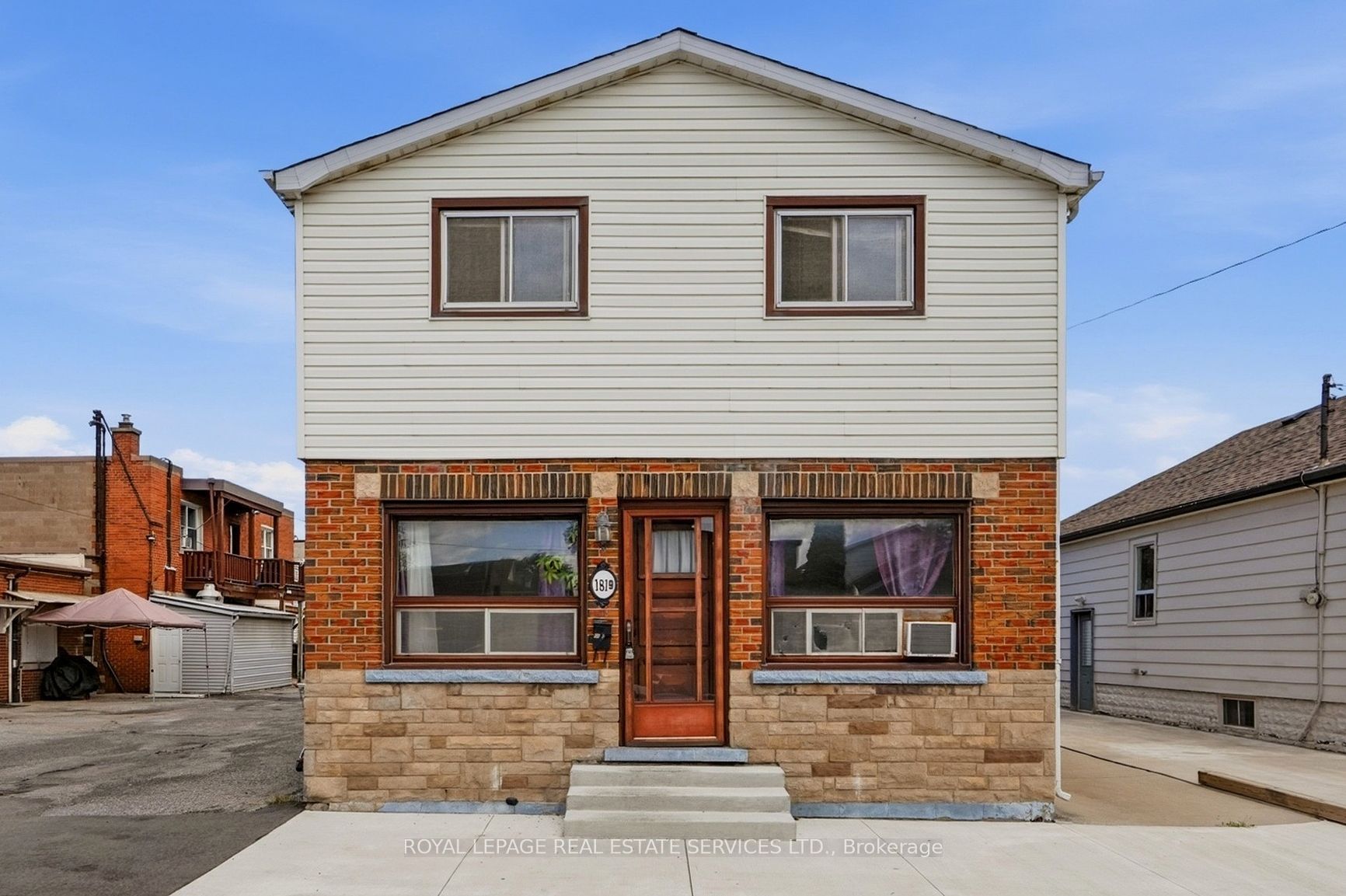 1819 Main Street E, Hamilton, ON L8H 1E7