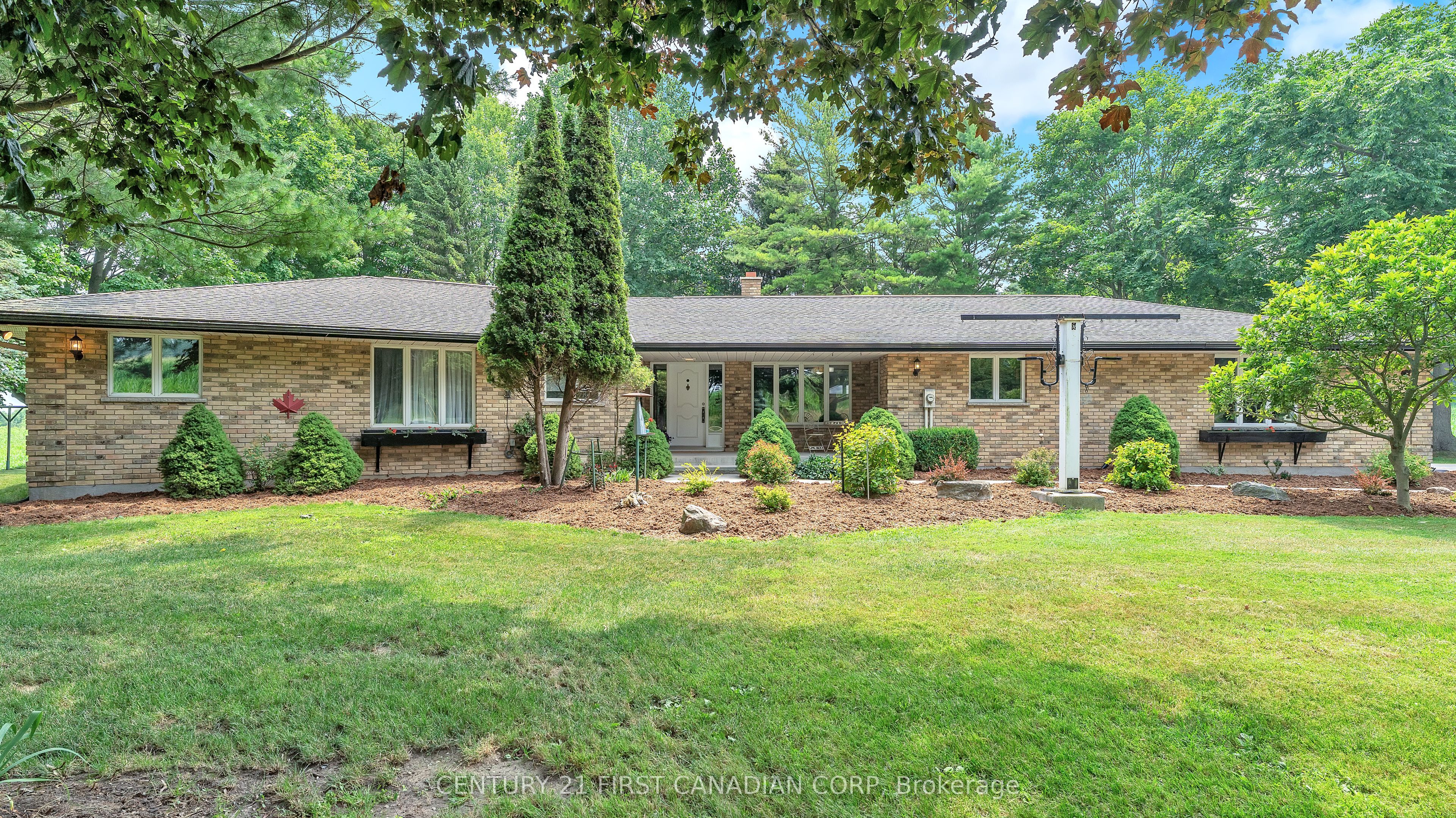 29159 Lakeview Line, Dutton/Dunwich, ON N0L 2M0 photo 2