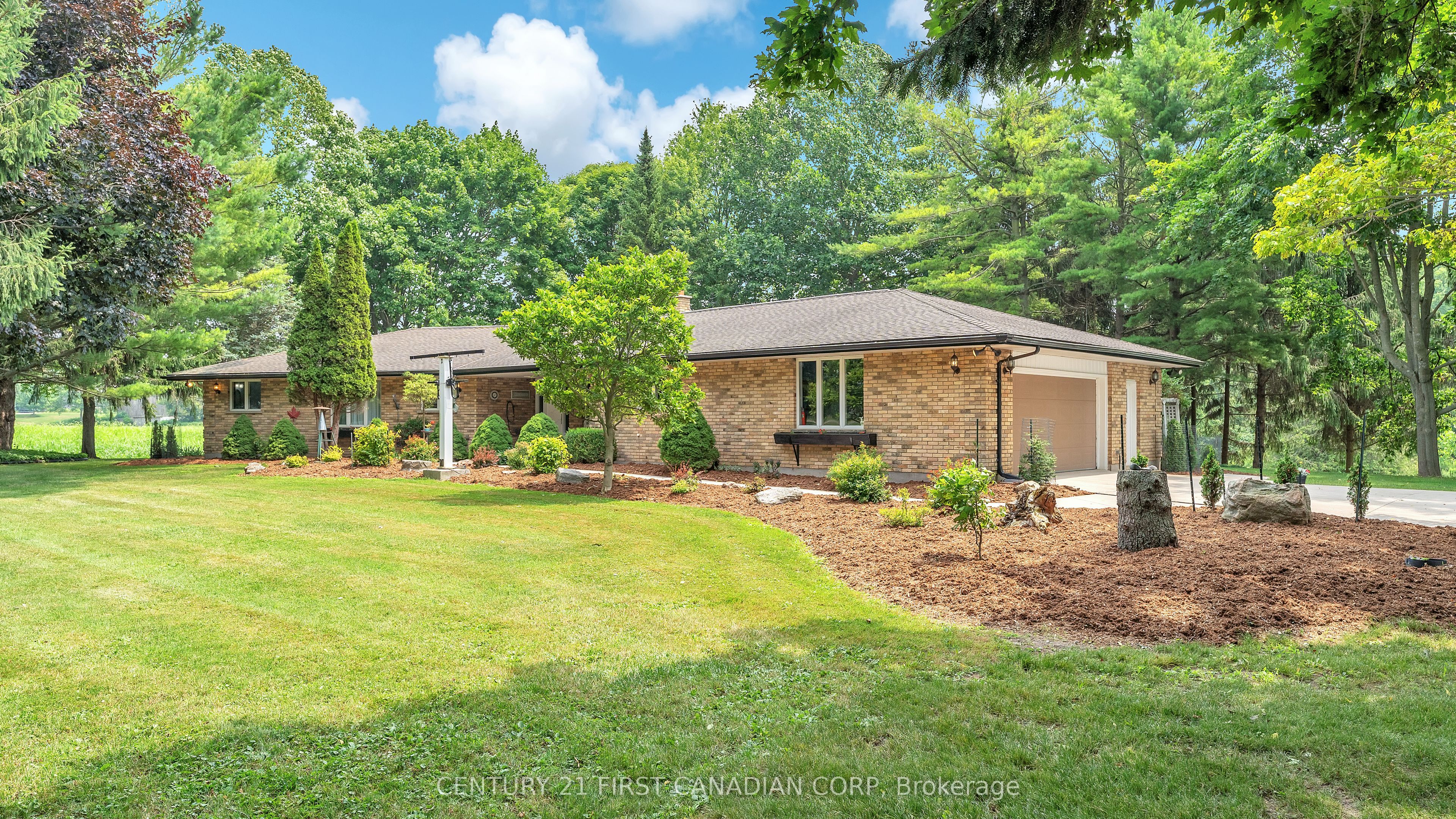 29159 Lakeview Line, Dutton/Dunwich, ON N0L 2M0 photo 3