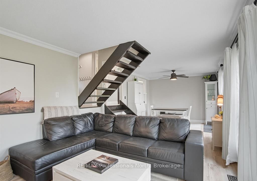 1755 Skyline Drive, Huntsville, ON P1H 1A7 photo 4