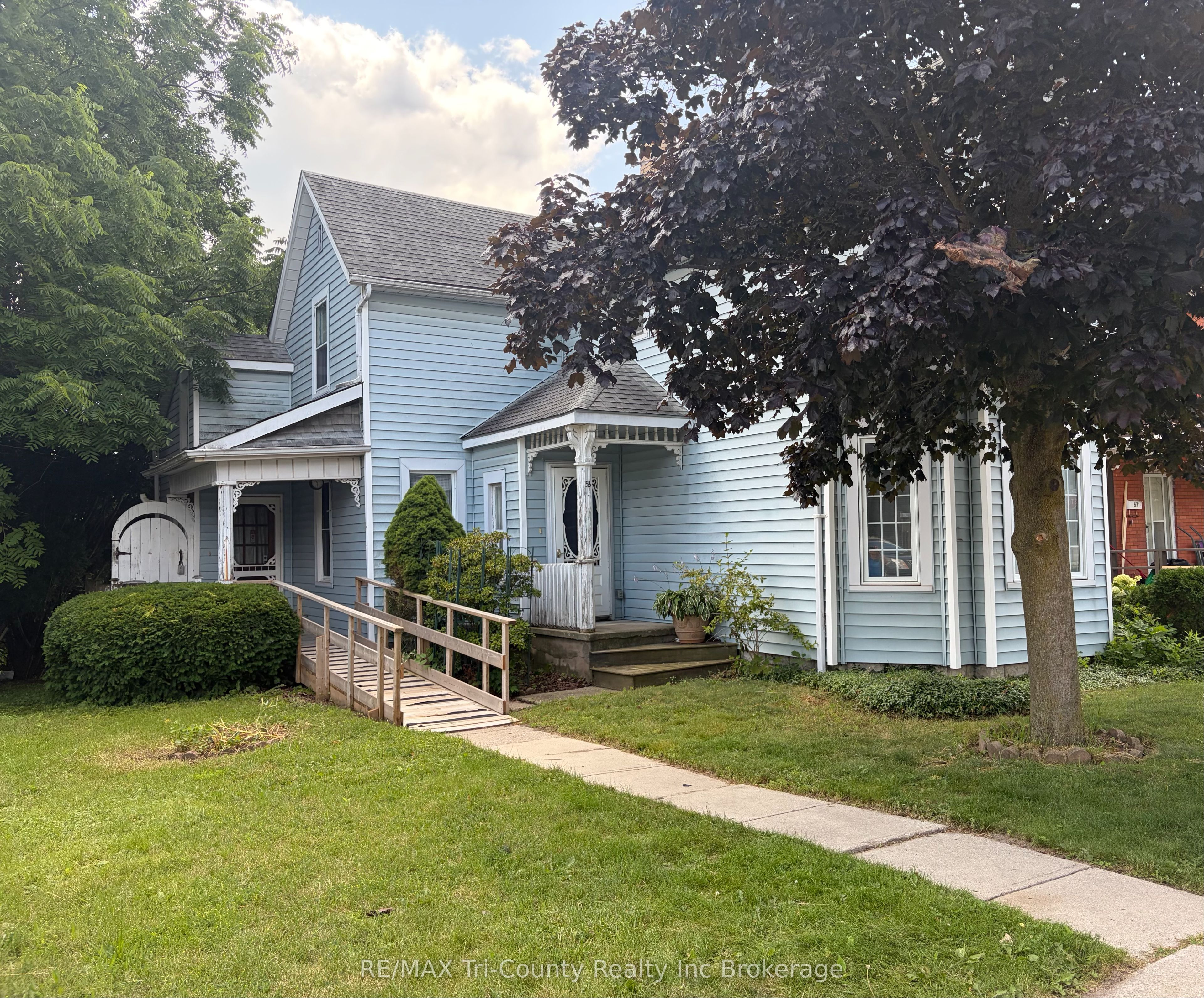 53 BROCK Street W, Tillsonburg, ON N4G 2A4 photo 4