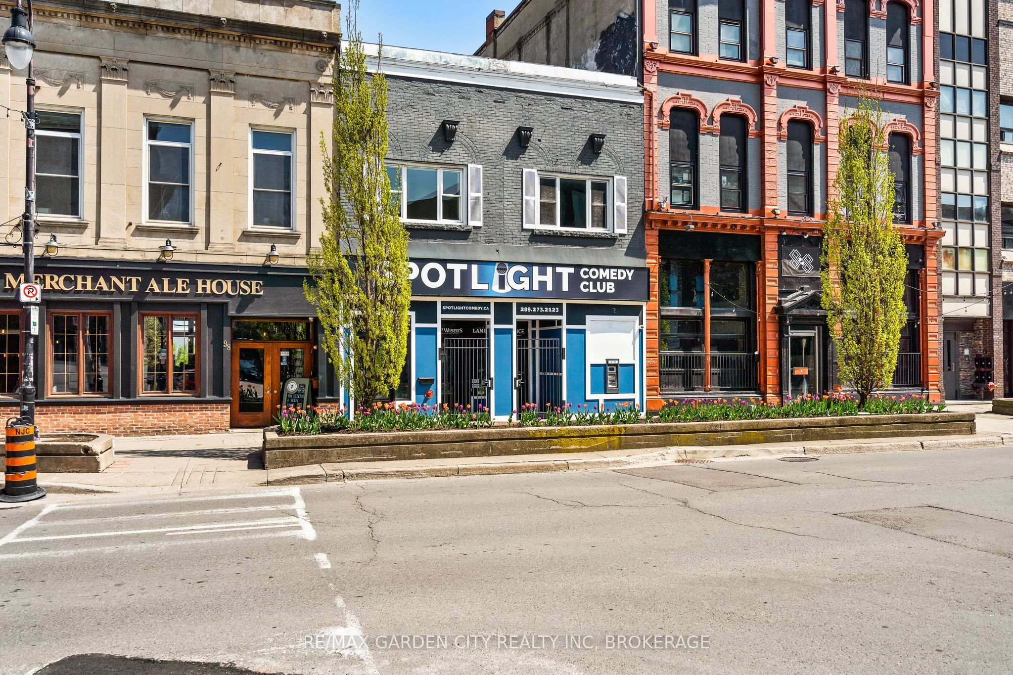 90 St. Paul Street, St. Catharines, ON L2R 3M2 photo 2